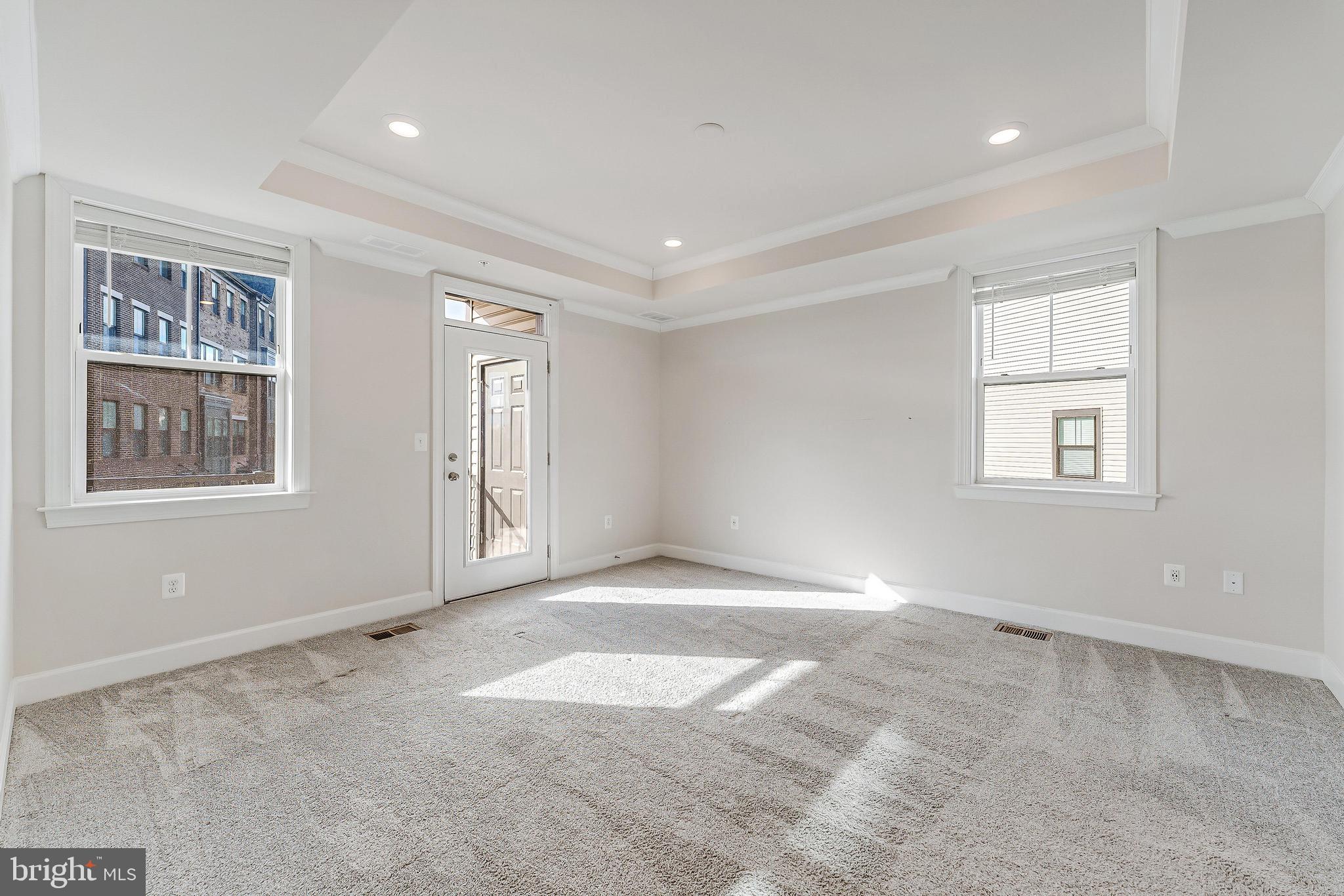 METRO WALK AT MOOREFIELD STATION - Residential Lease