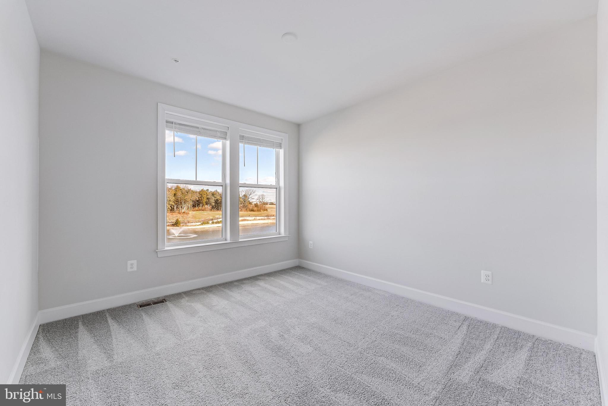 METRO WALK AT MOOREFIELD STATION - Residential Lease