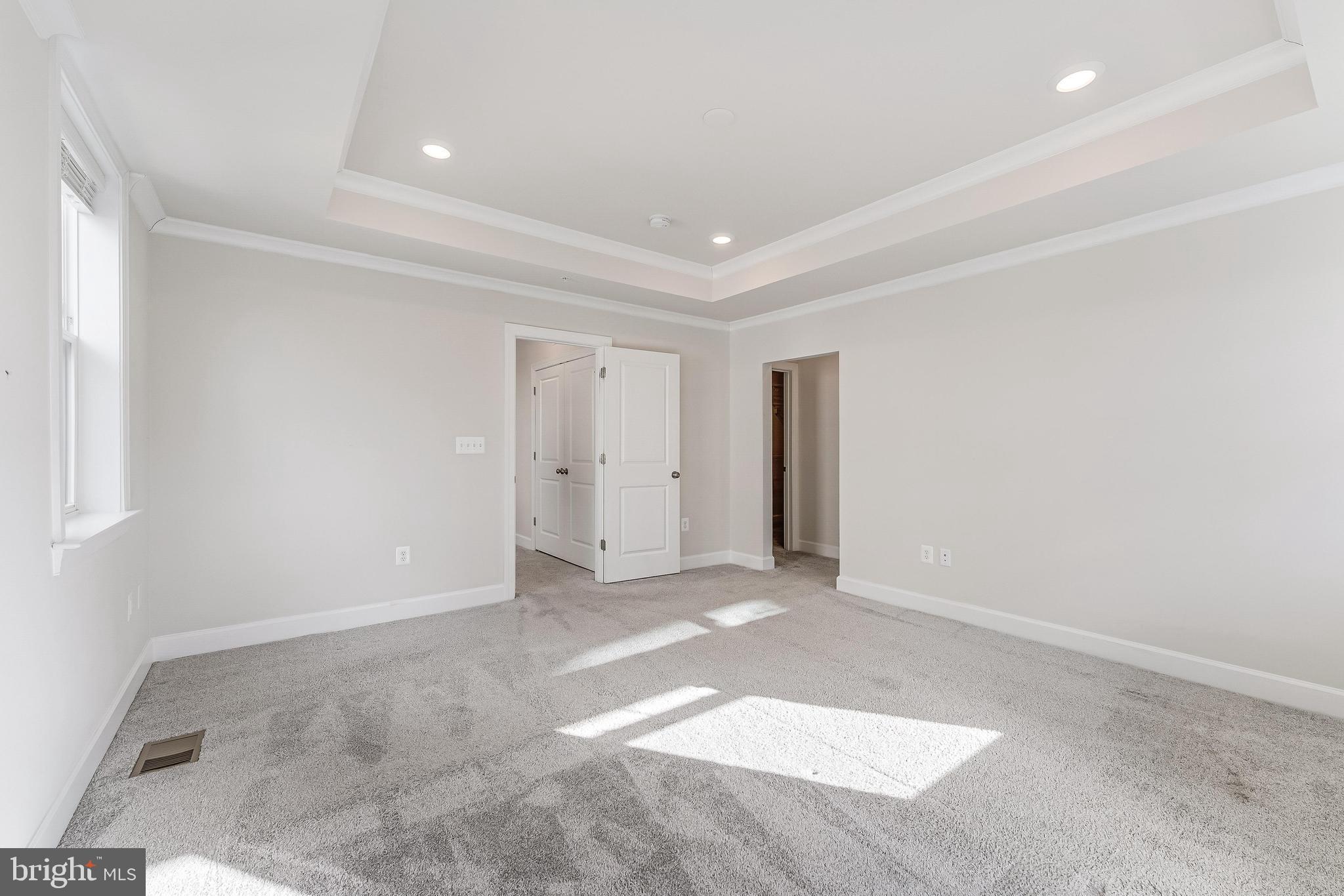 METRO WALK AT MOOREFIELD STATION - Residential Lease