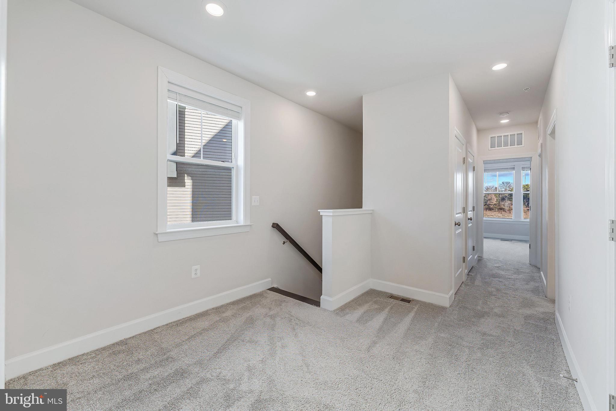 METRO WALK AT MOOREFIELD STATION - Residential Lease