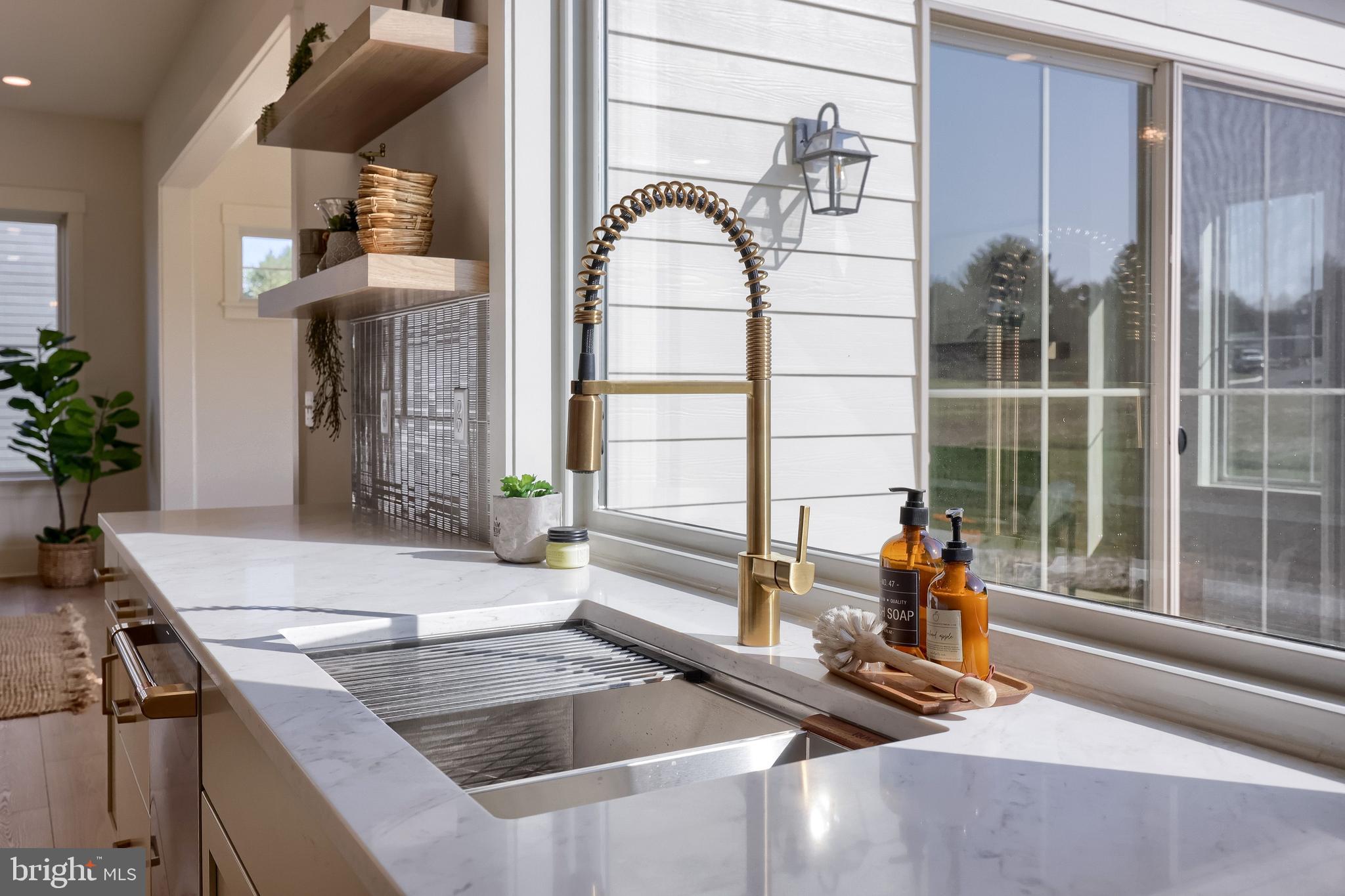 PINEBROOKE - Residential