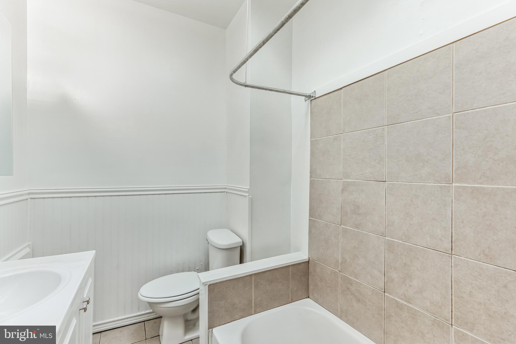 PHILADELPHIA (WEST) - Residential