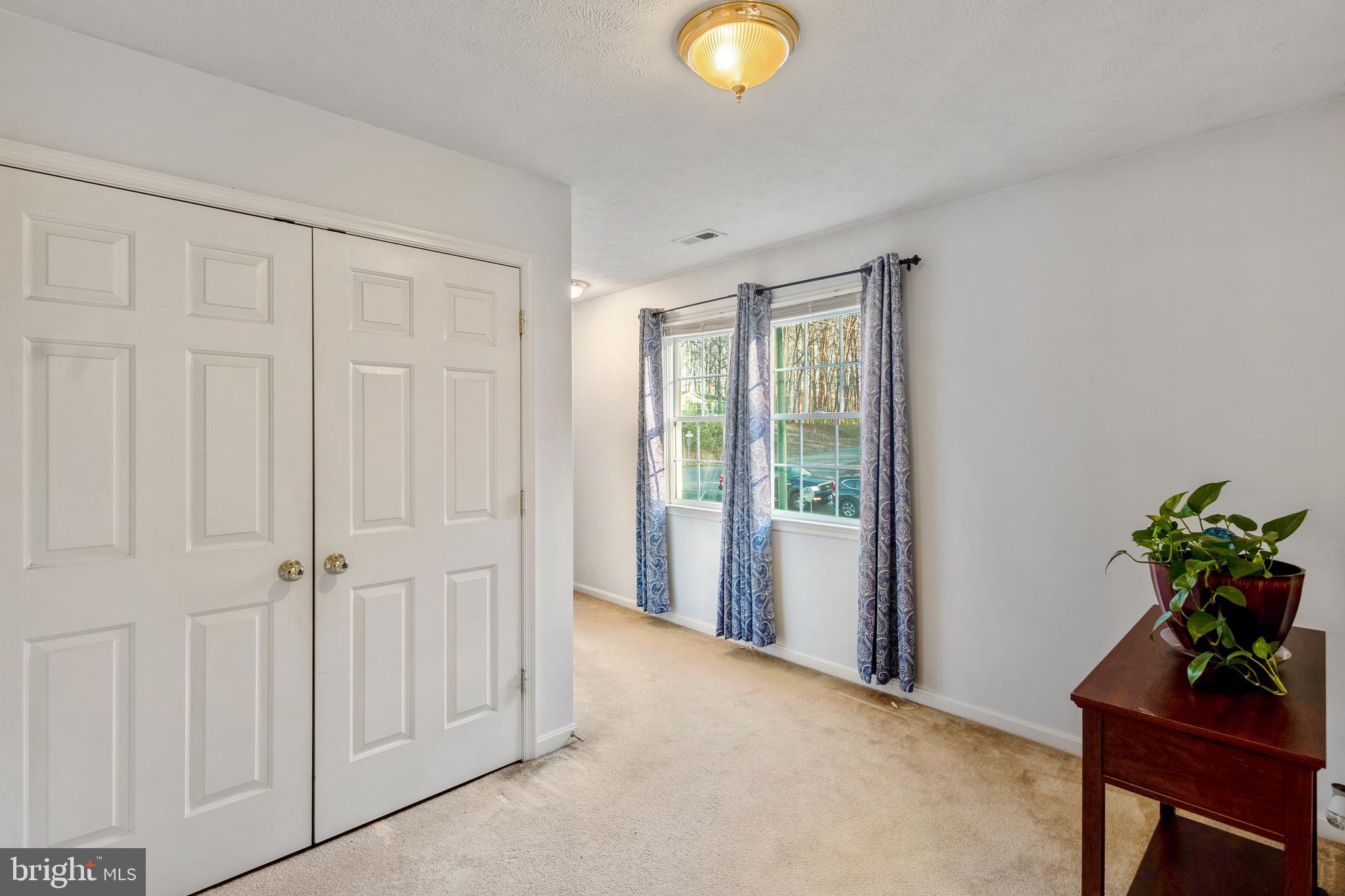 OAKLAND PARK - Residential