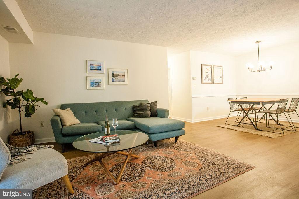 7704 WILLOW POINT DRIVE 7704