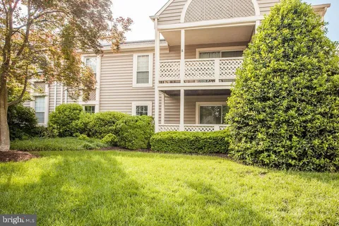 7704 Willow Point Drive Unit 7704, Falls Church, VA MLS: VAFX2240386