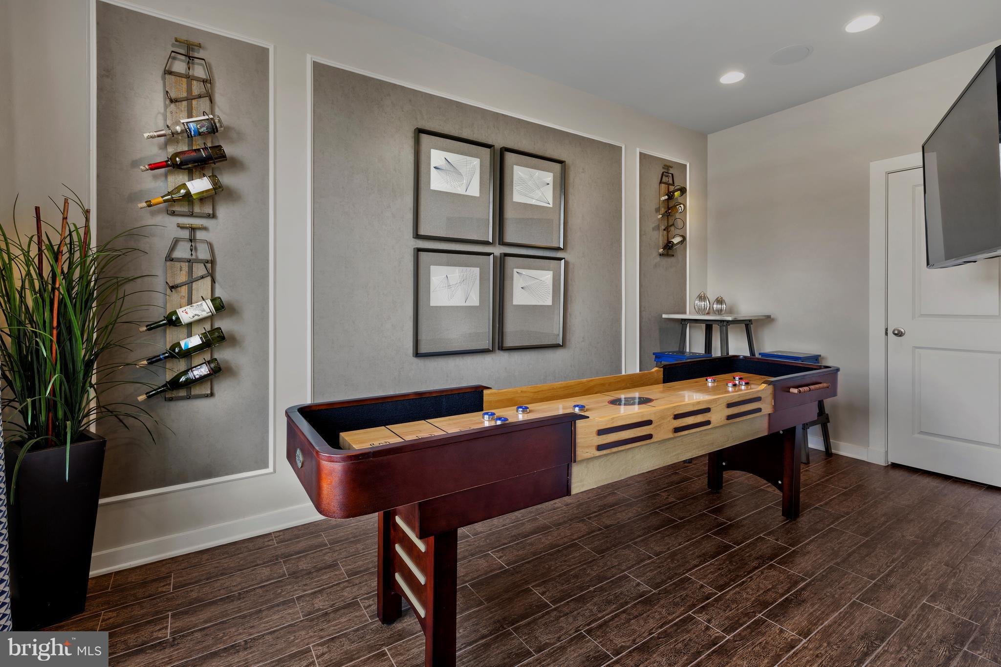 VILLAGES OF URBANA - Residential