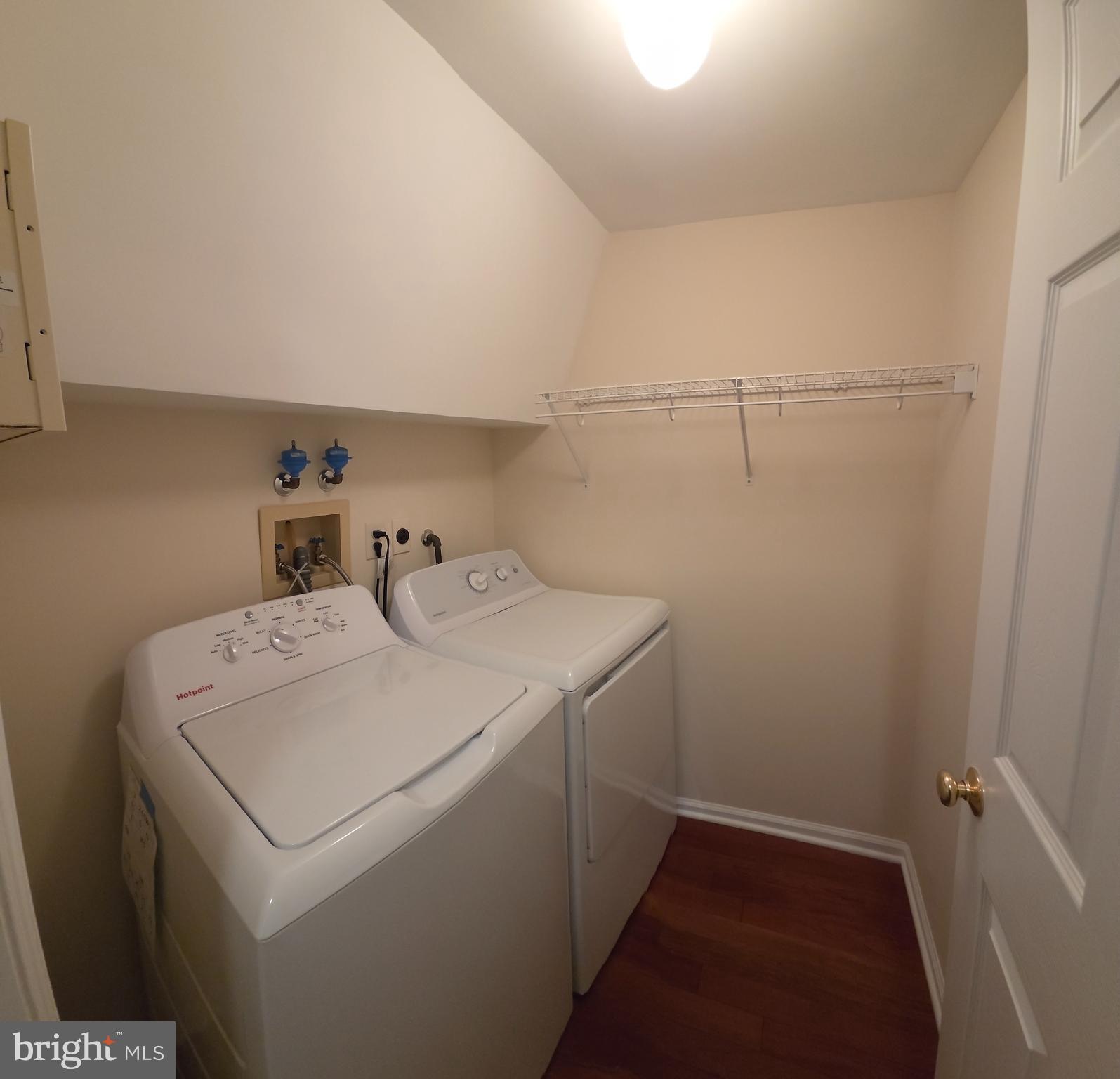 BROOKSTONE - Residential