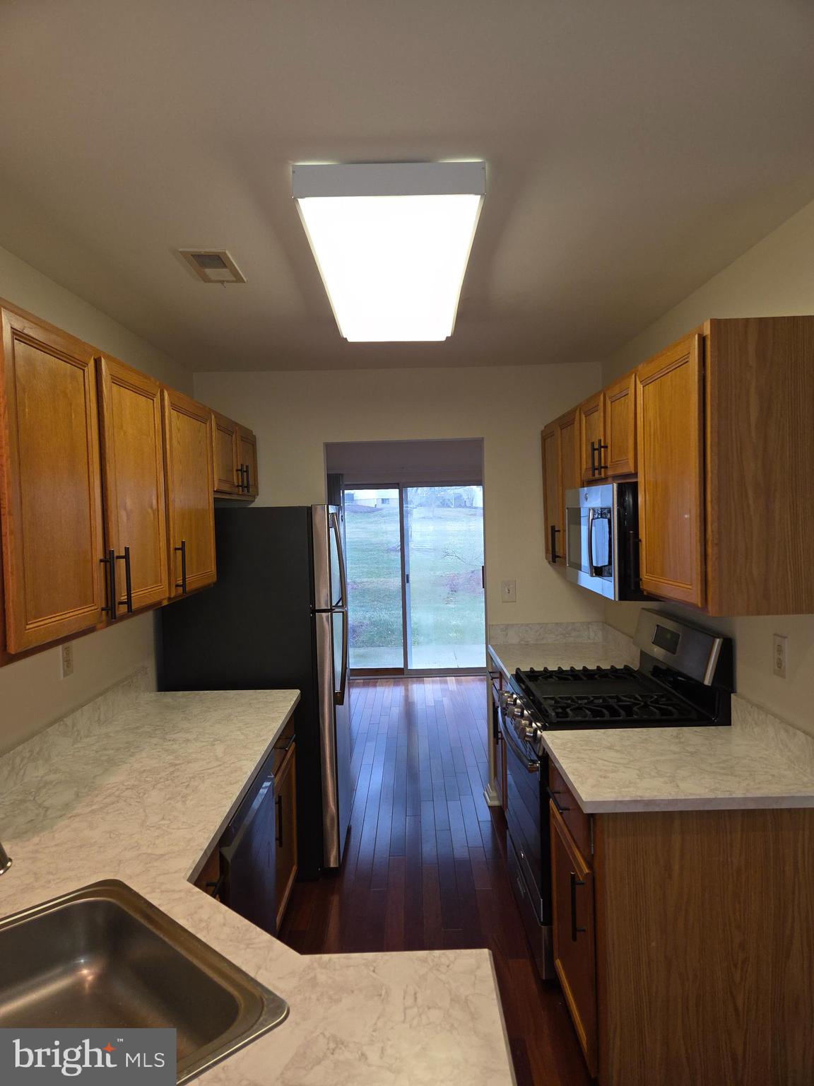 BROOKSTONE - Residential