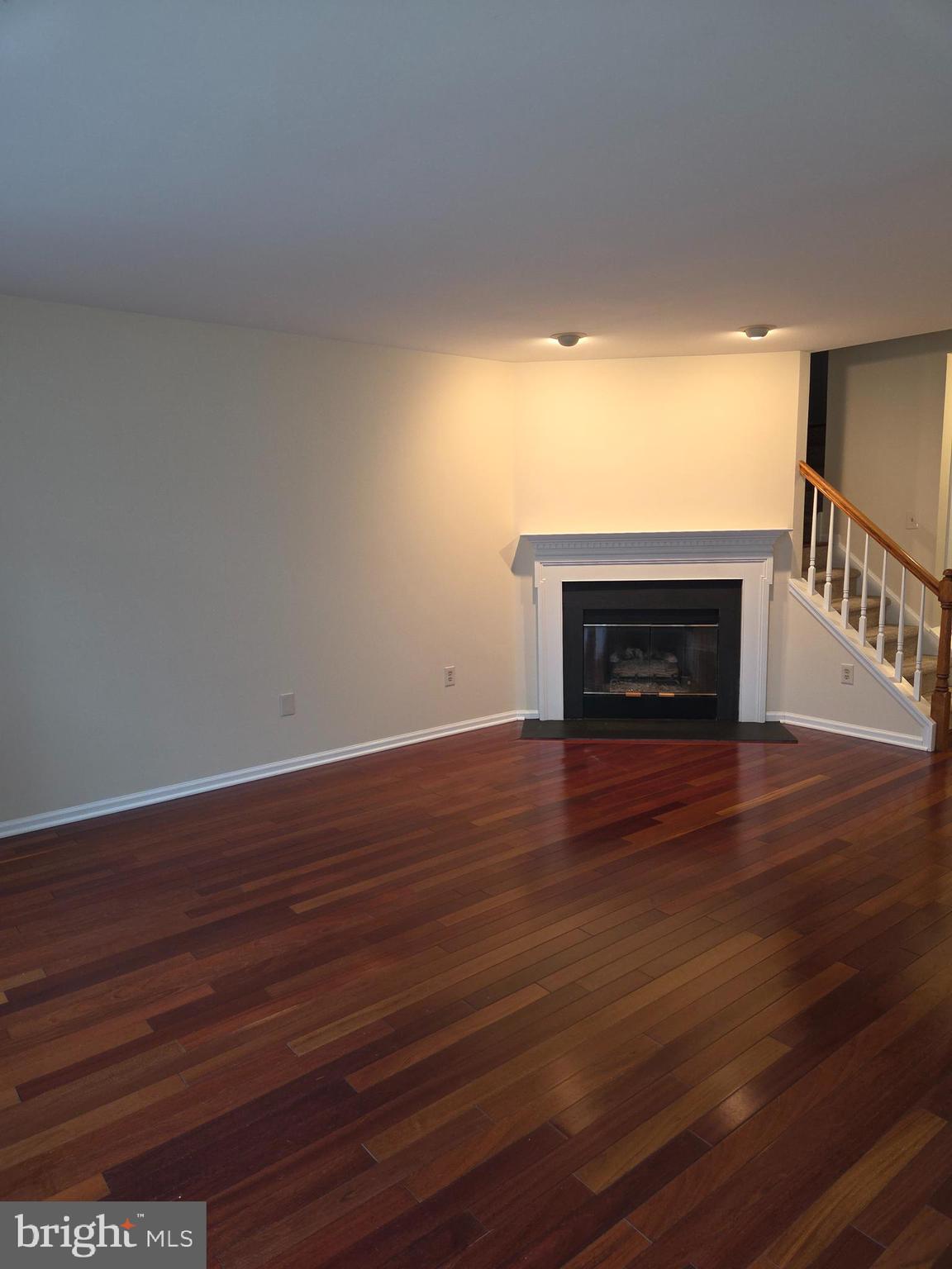 BROOKSTONE - Residential