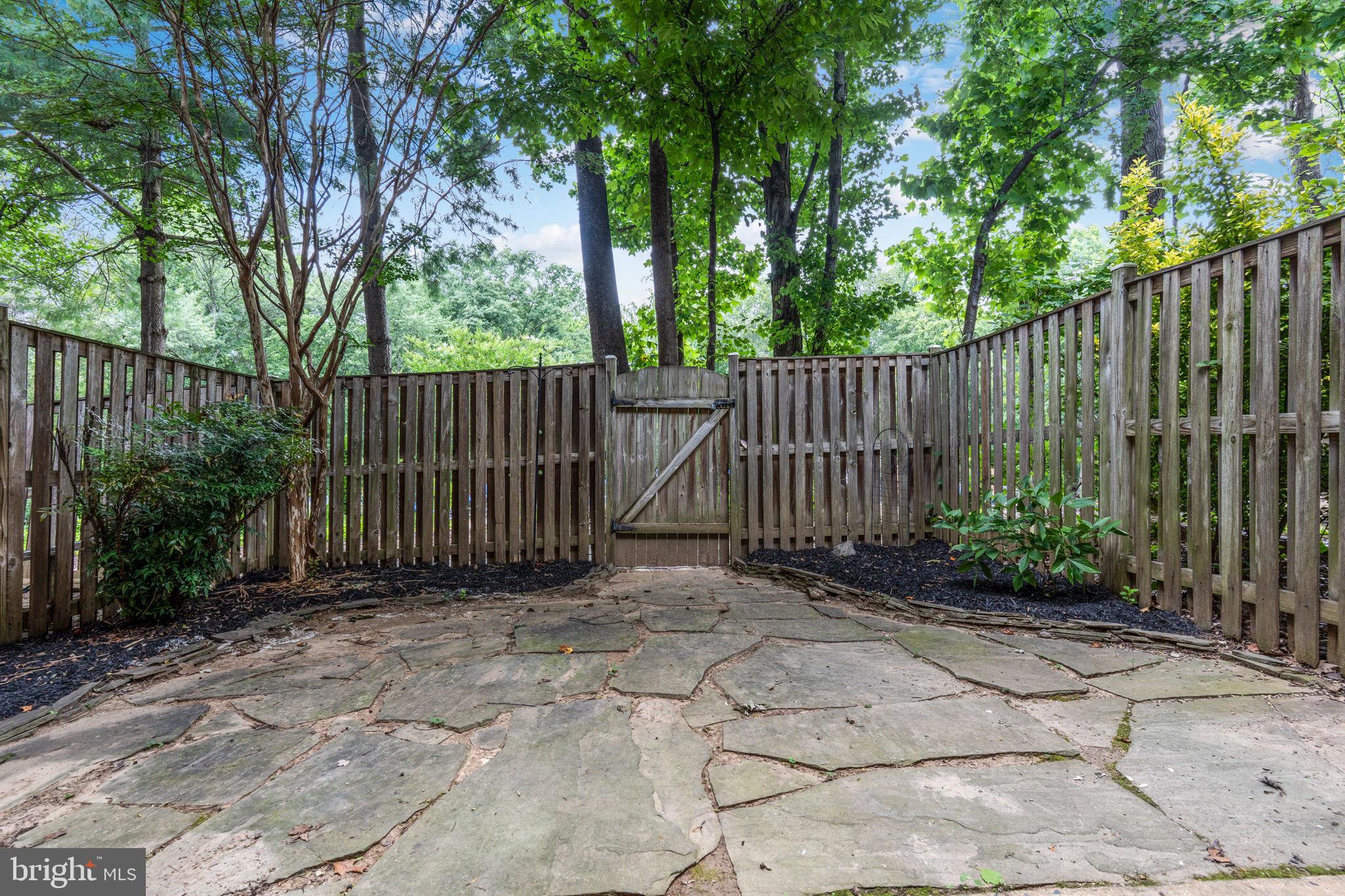 KINGS PARK WEST - Residential Lease