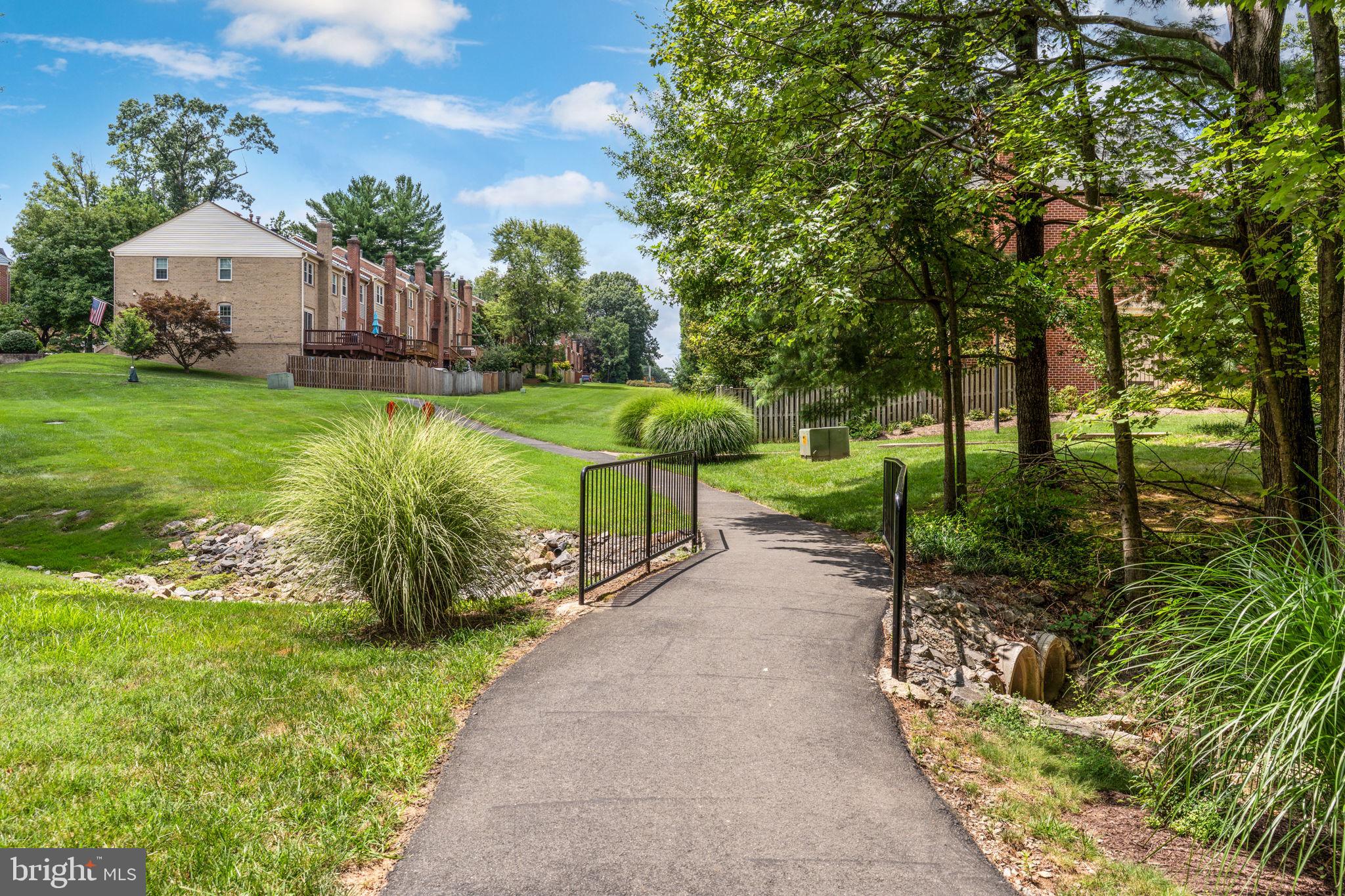 KINGS PARK WEST - Residential Lease