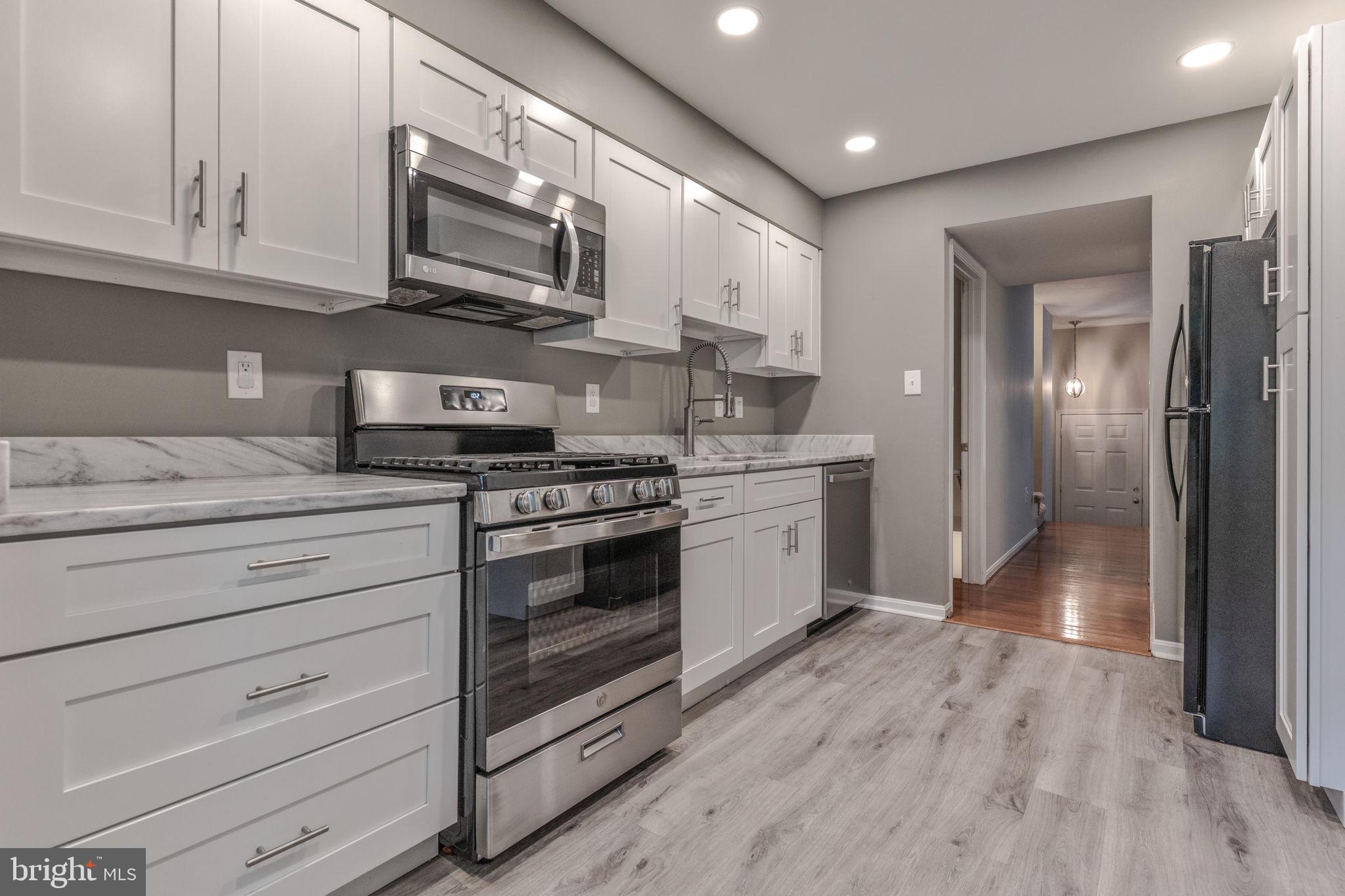 KINGS PARK WEST - Residential Lease