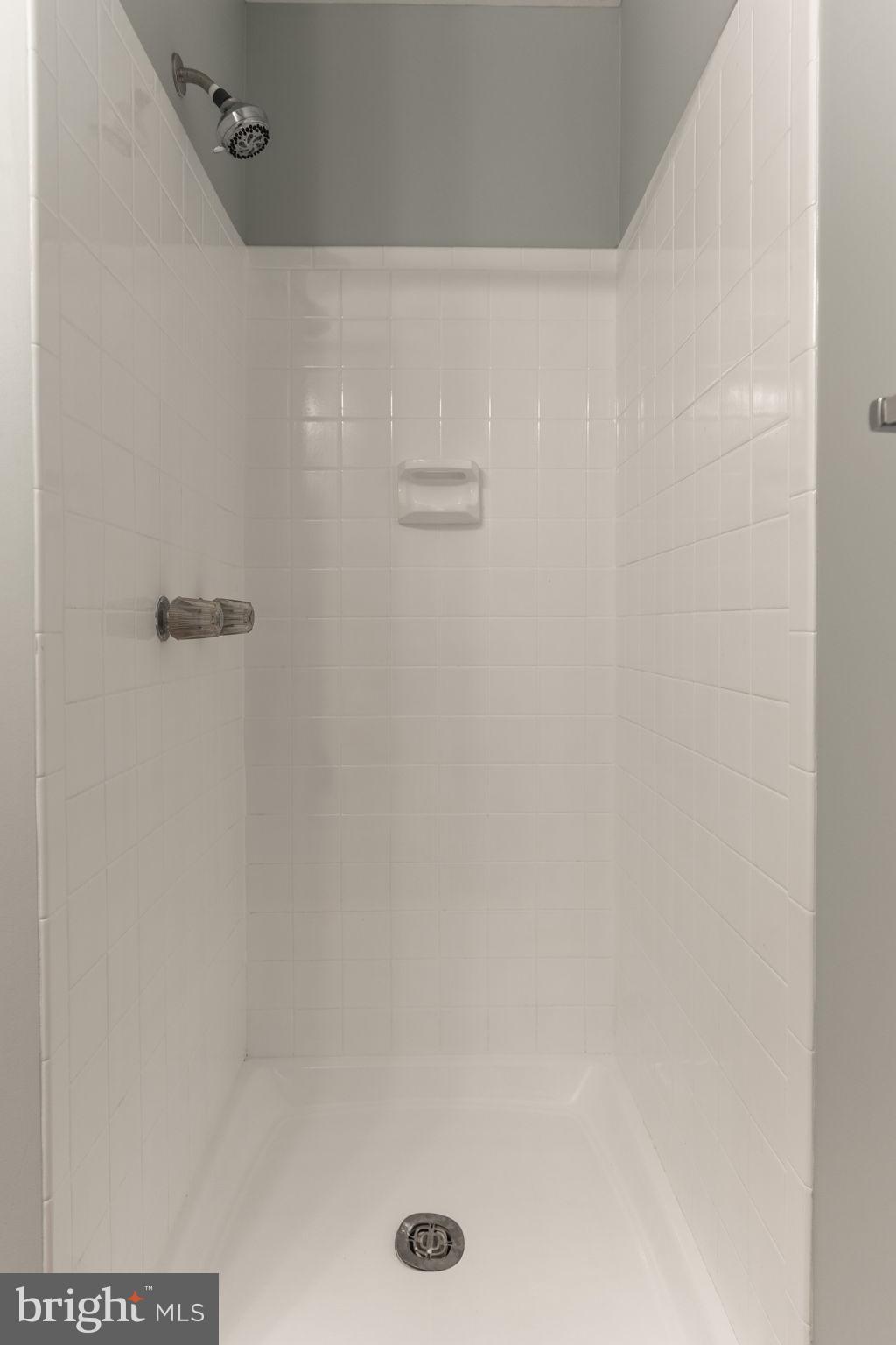 KINGS PARK WEST - Residential Lease