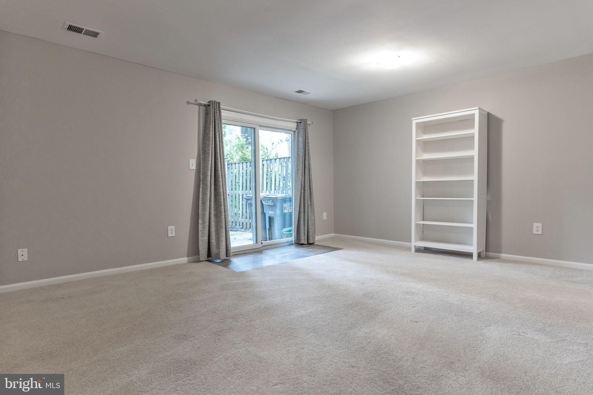 KINGS PARK WEST - Residential Lease