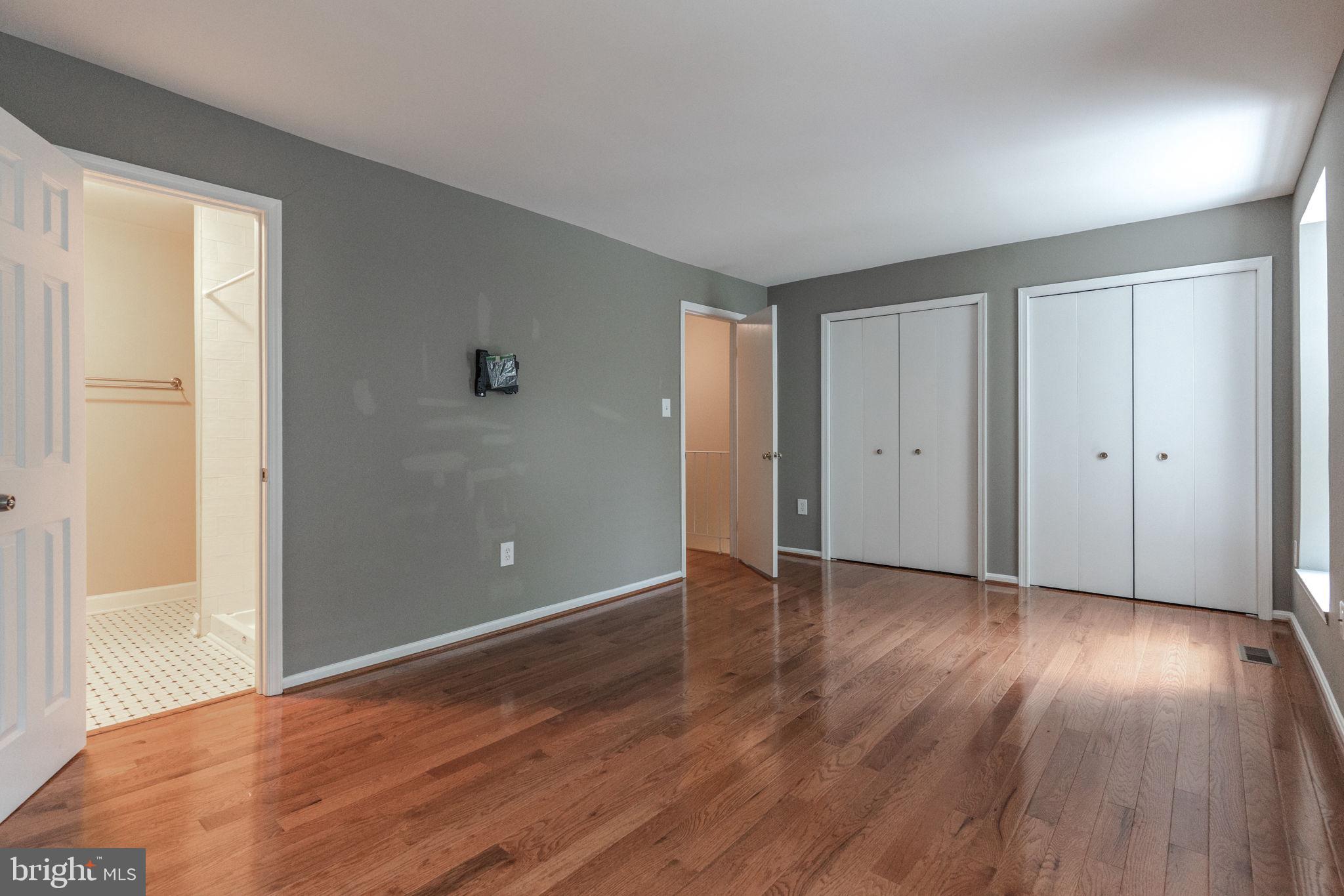 KINGS PARK WEST - Residential Lease