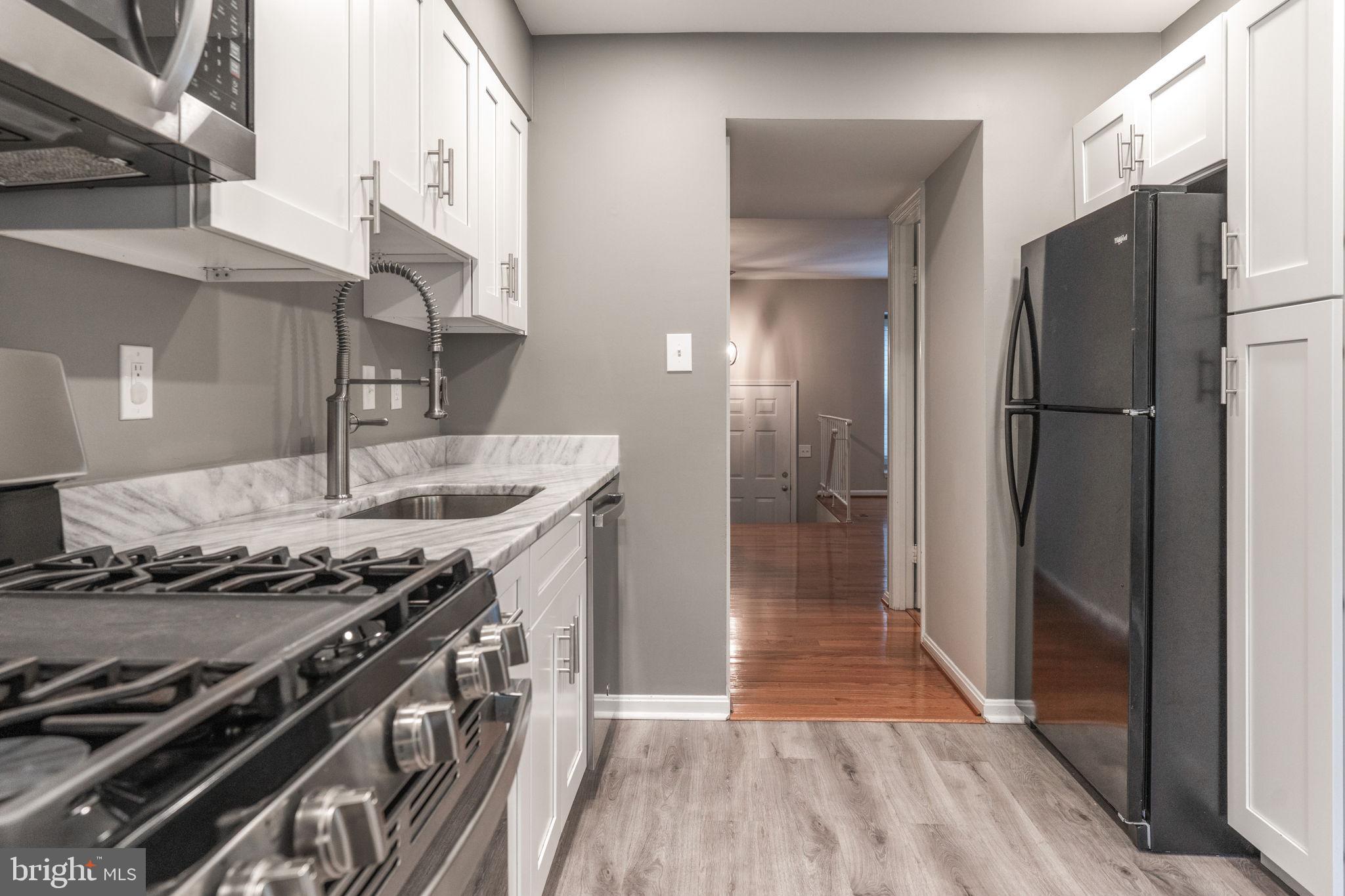 KINGS PARK WEST - Residential Lease