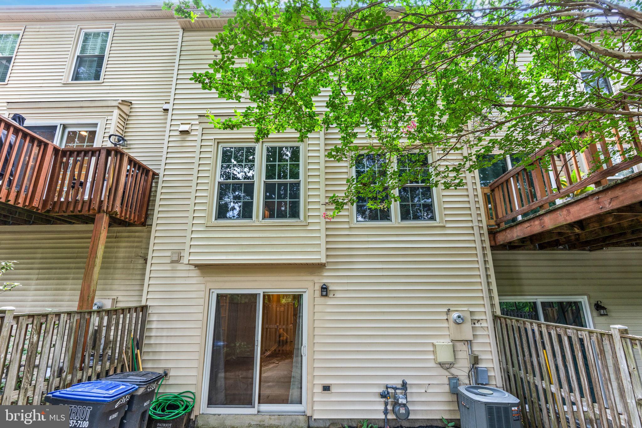 KINGS PARK WEST - Residential Lease