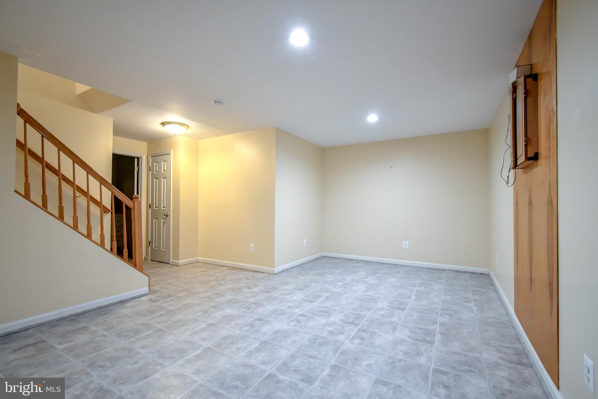 MAYFAIR - Residential