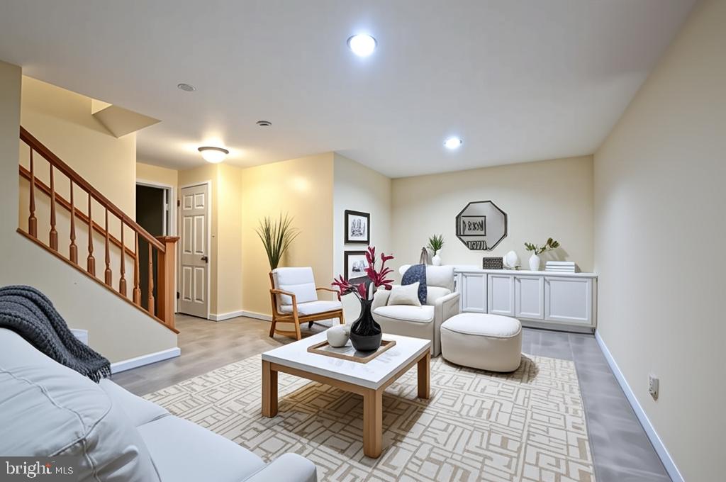 MAYFAIR - Residential