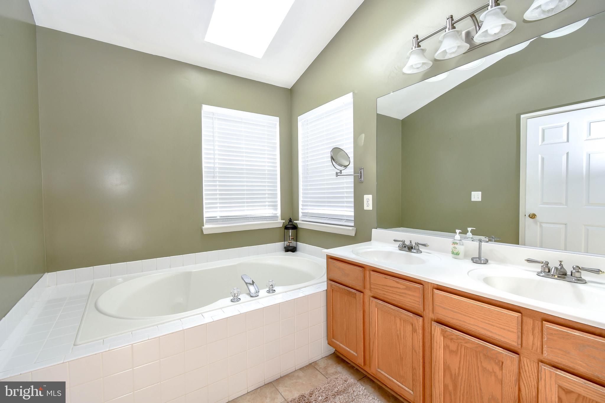 MAYFAIR - Residential