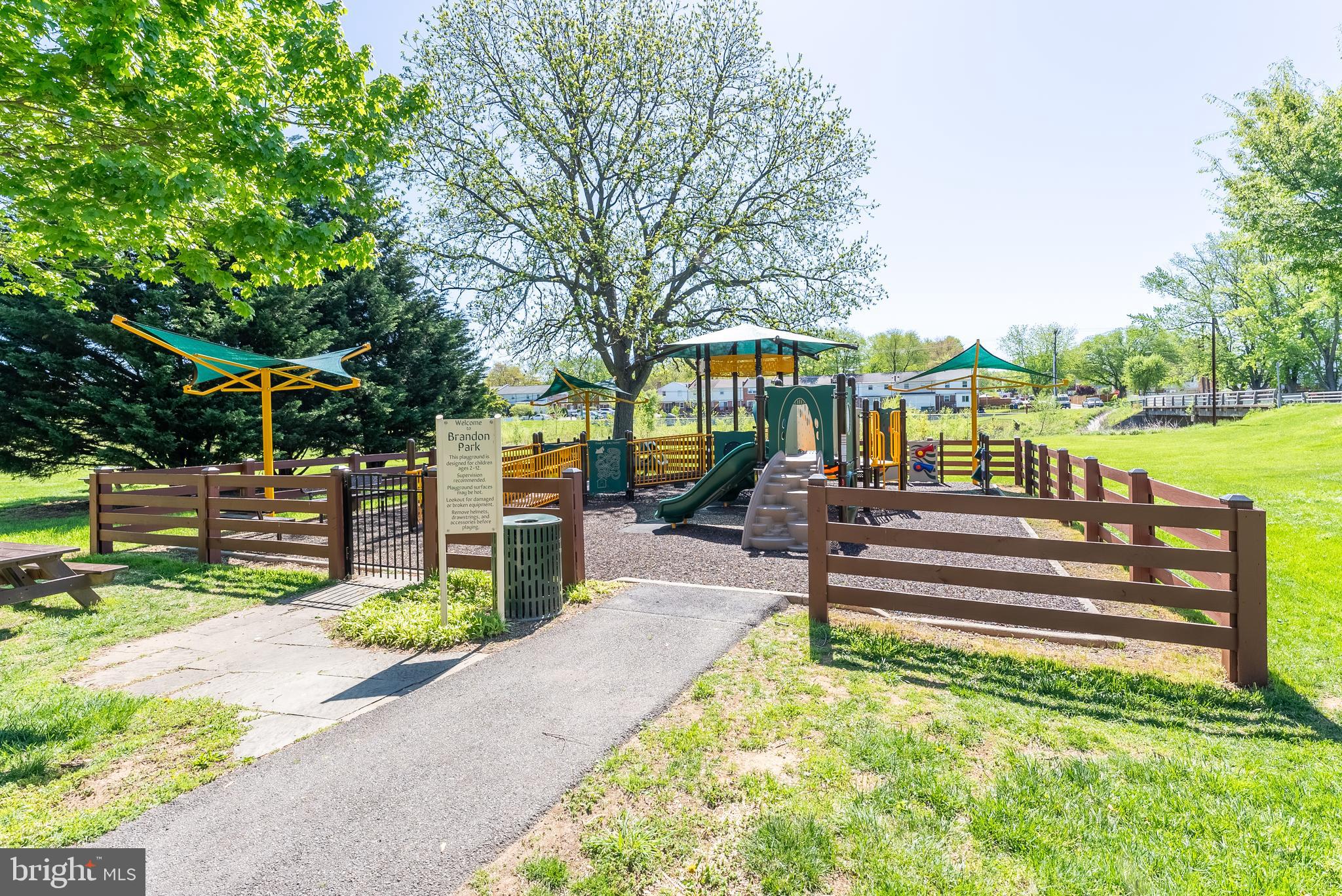 LEESBURG GATEWAY II - Residential