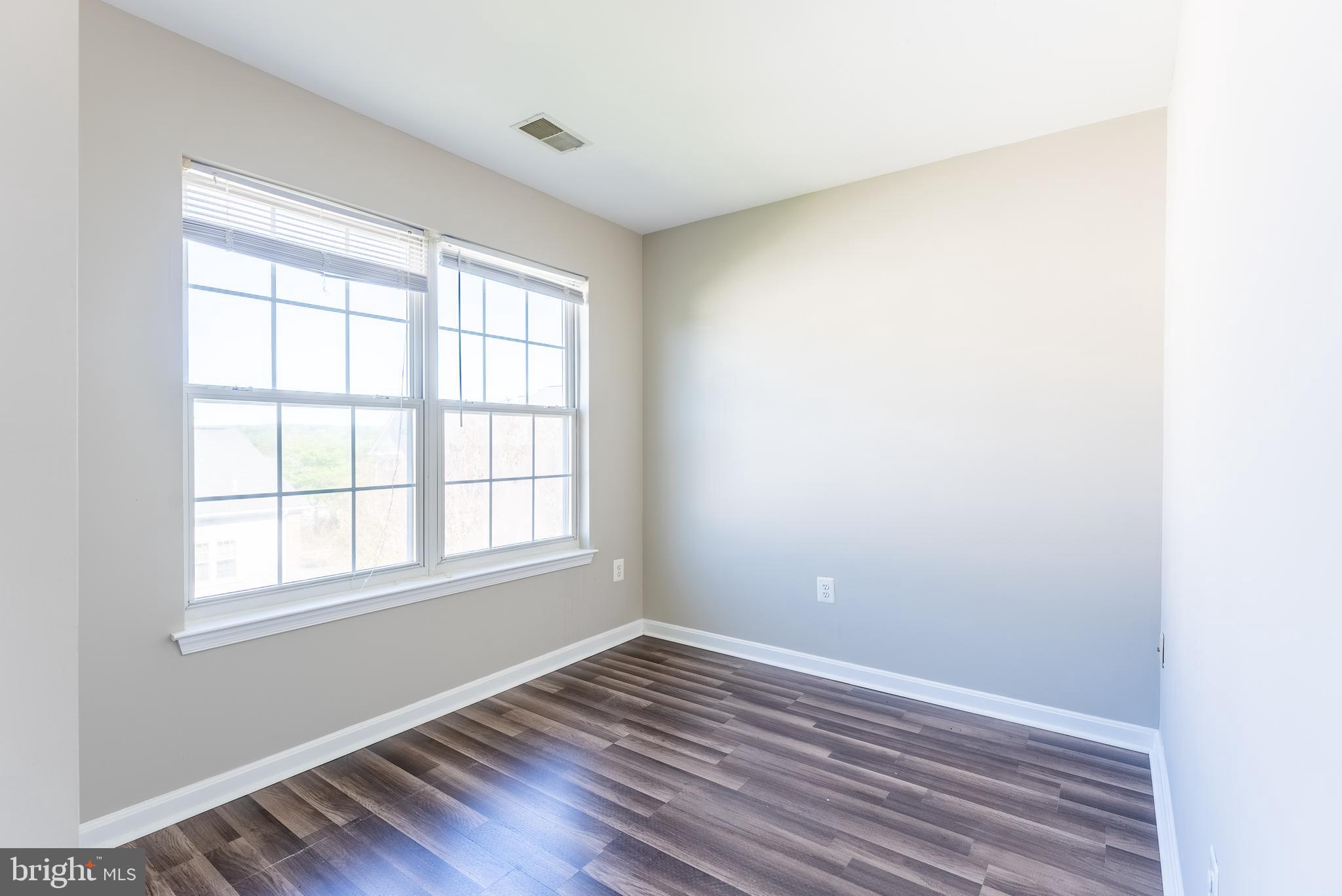 LEESBURG GATEWAY II - Residential