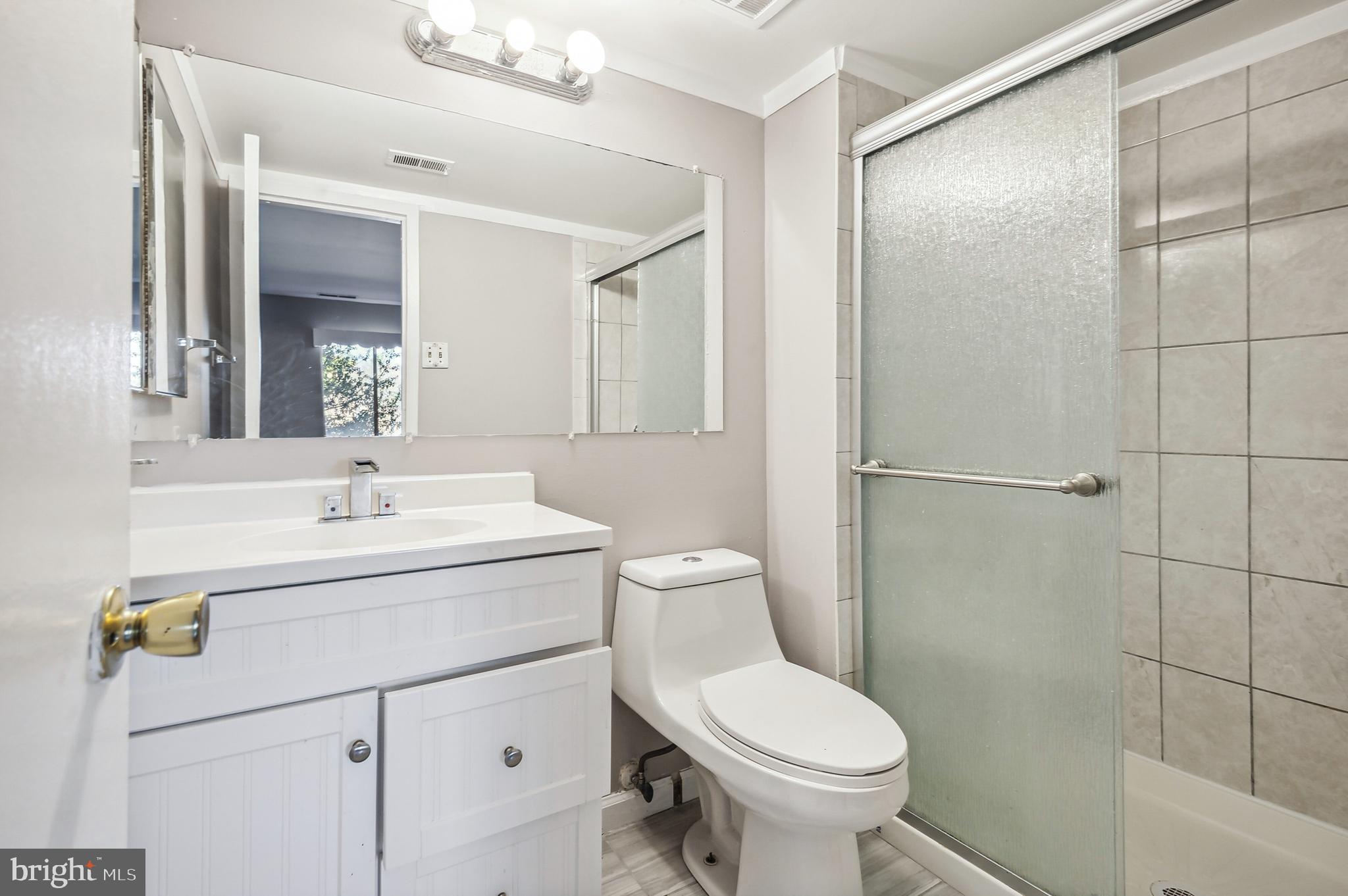 THOMAS CHOICE GARDENS - Residential Lease