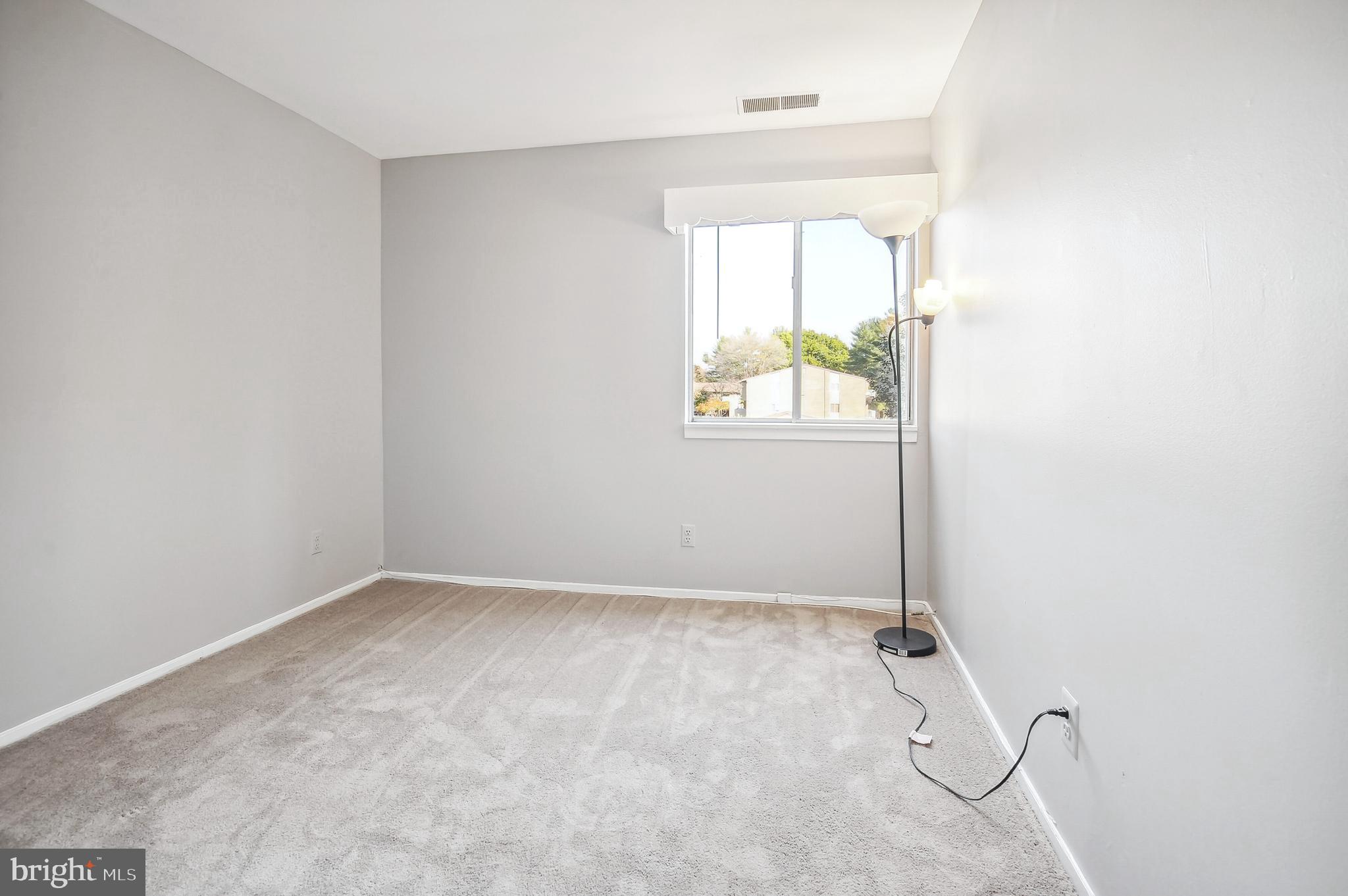 THOMAS CHOICE GARDENS - Residential Lease