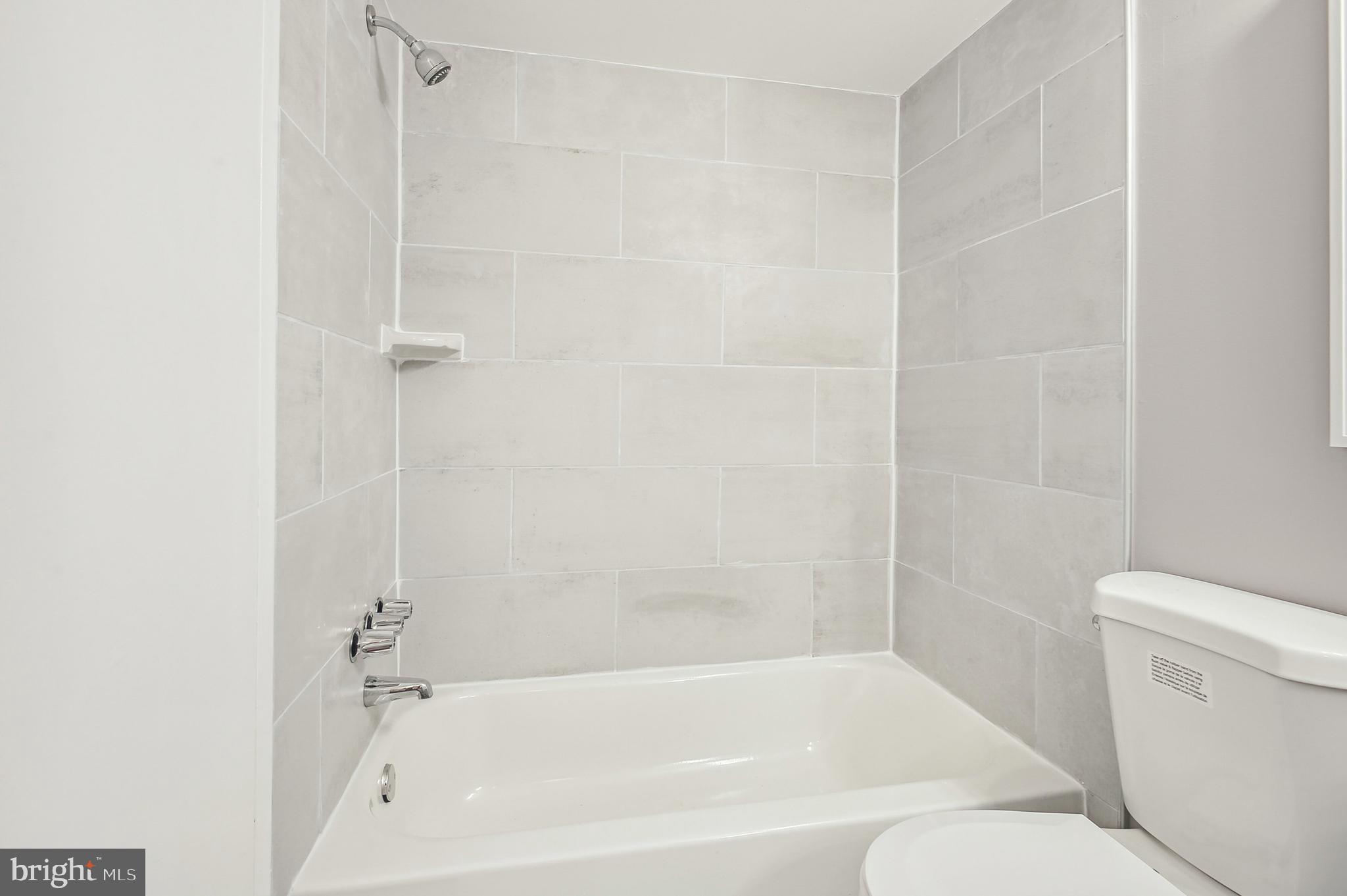 THOMAS CHOICE GARDENS - Residential Lease