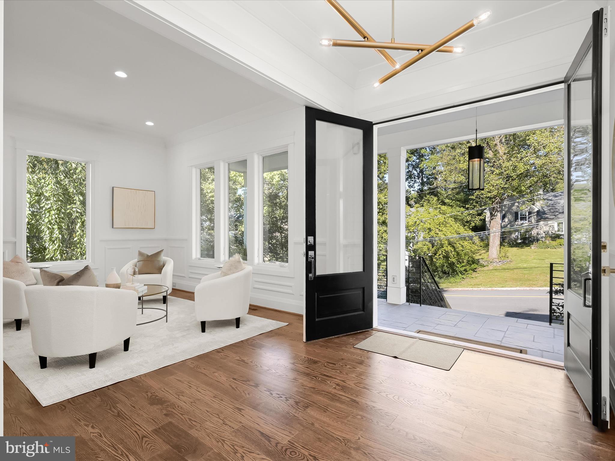 BELLEVUE FOREST - Residential