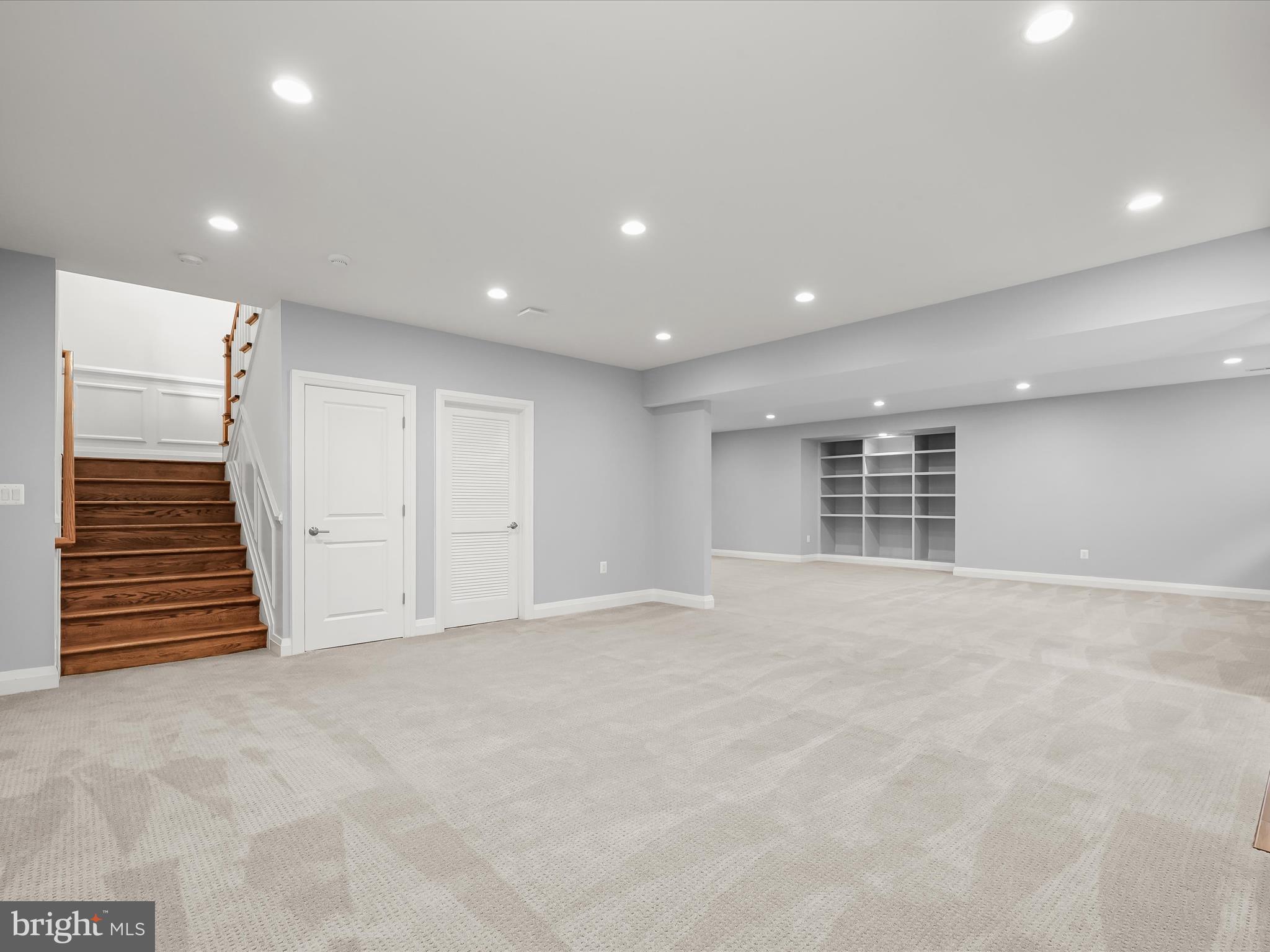 BELLEVUE FOREST - Residential