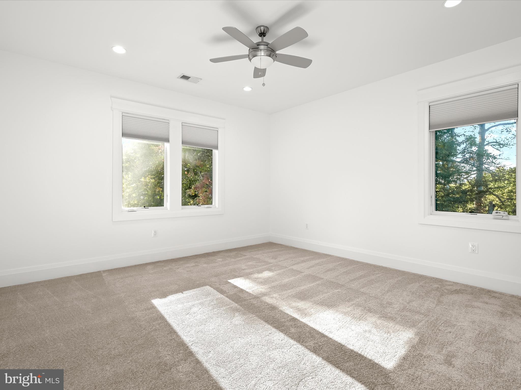 BELLEVUE FOREST - Residential