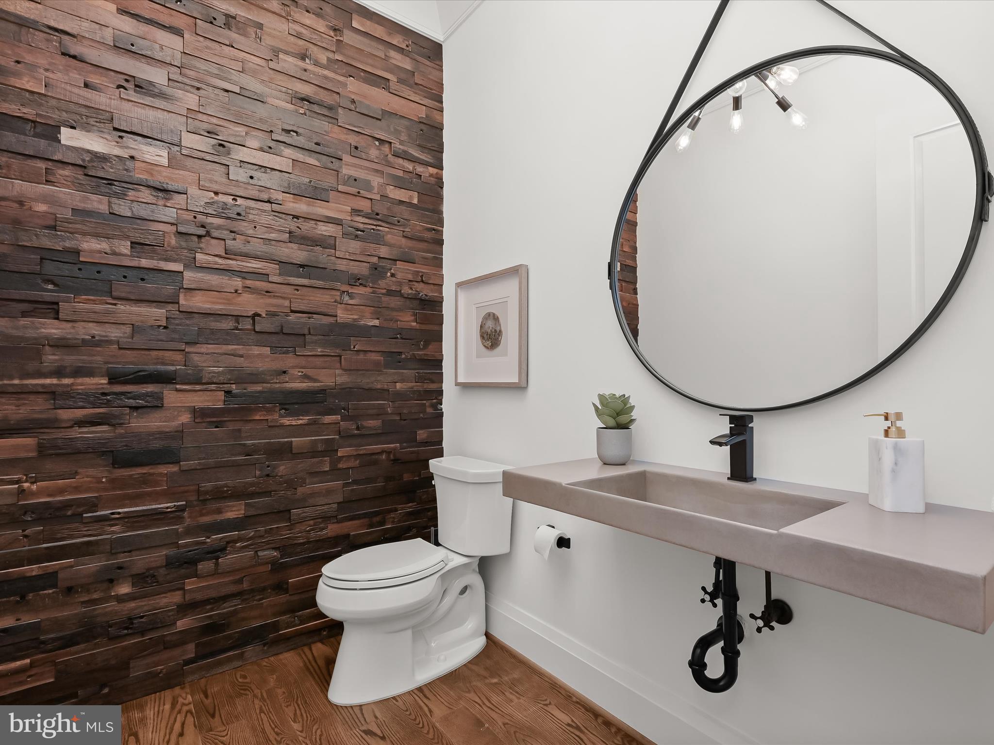 BELLEVUE FOREST - Residential