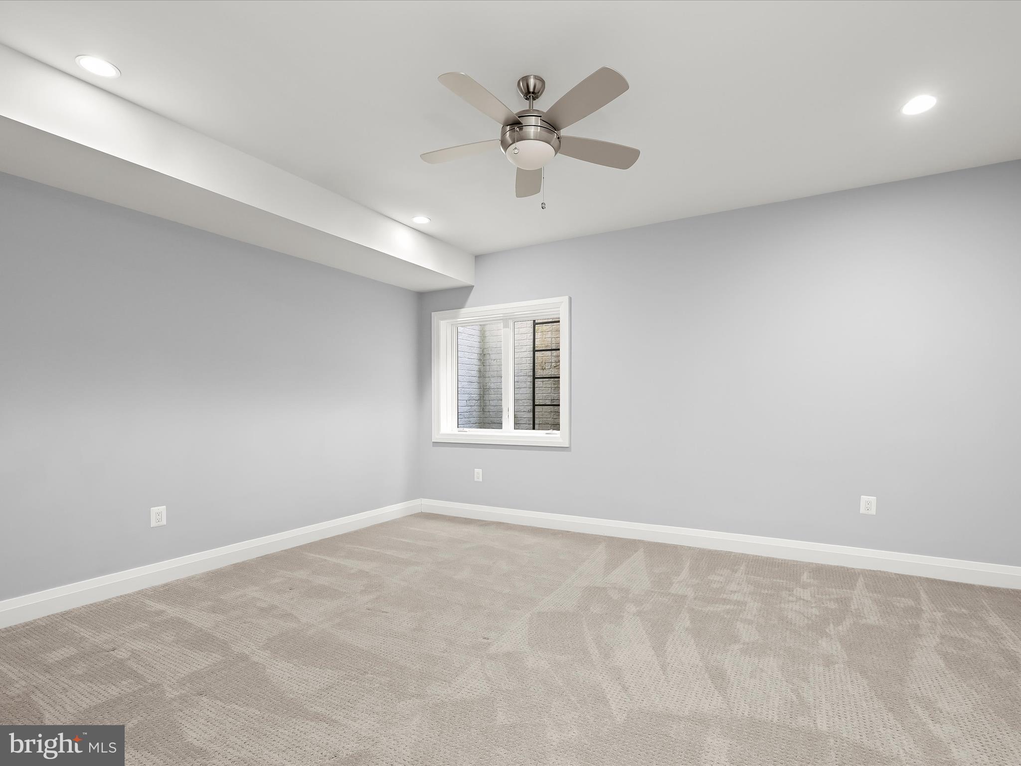 BELLEVUE FOREST - Residential