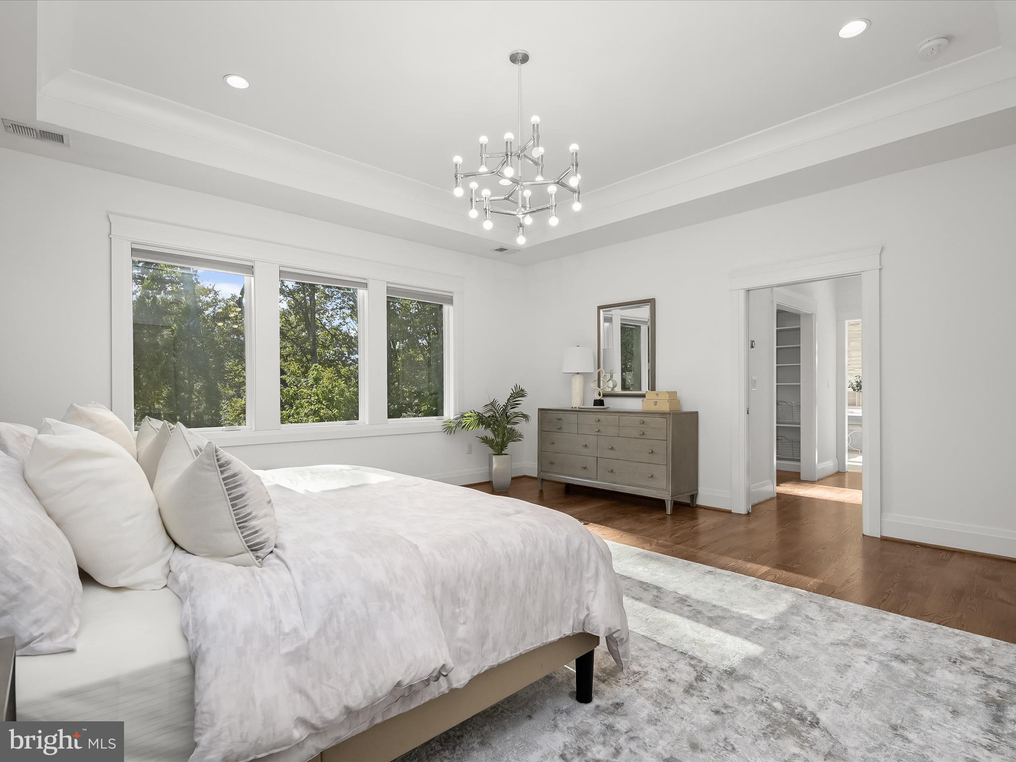 BELLEVUE FOREST - Residential