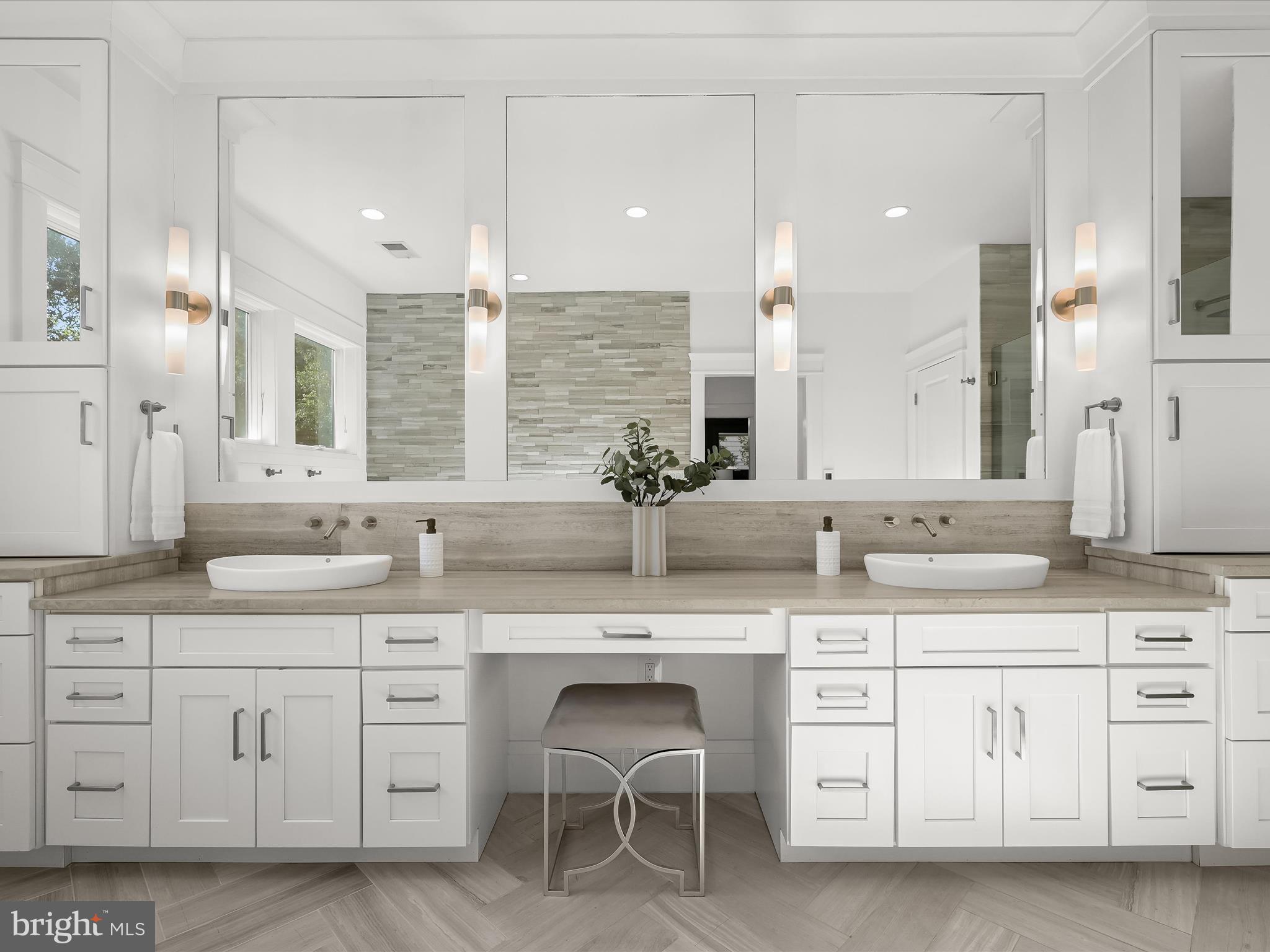 BELLEVUE FOREST - Residential