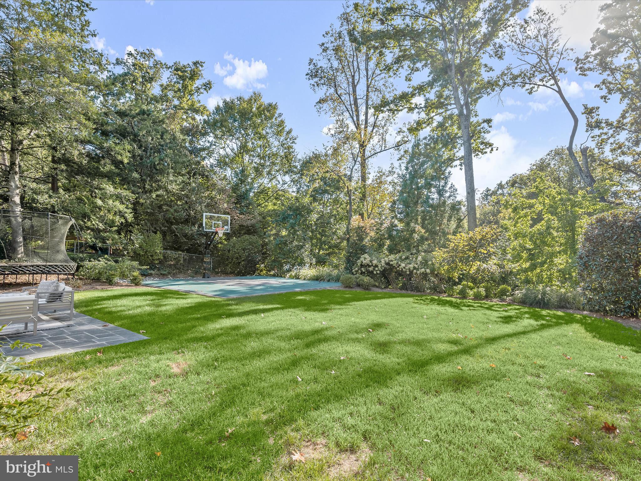 BELLEVUE FOREST - Residential