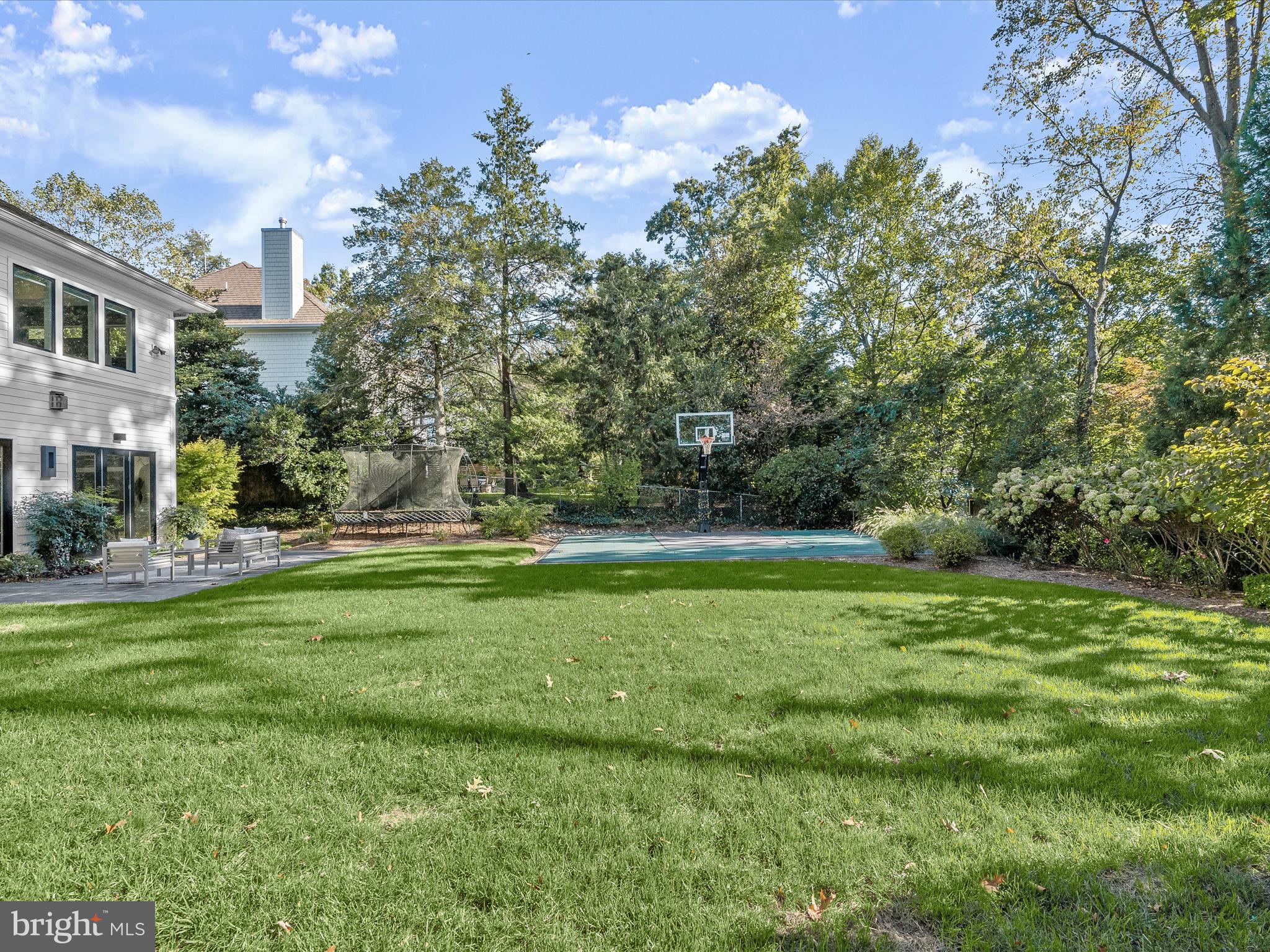 BELLEVUE FOREST - Residential