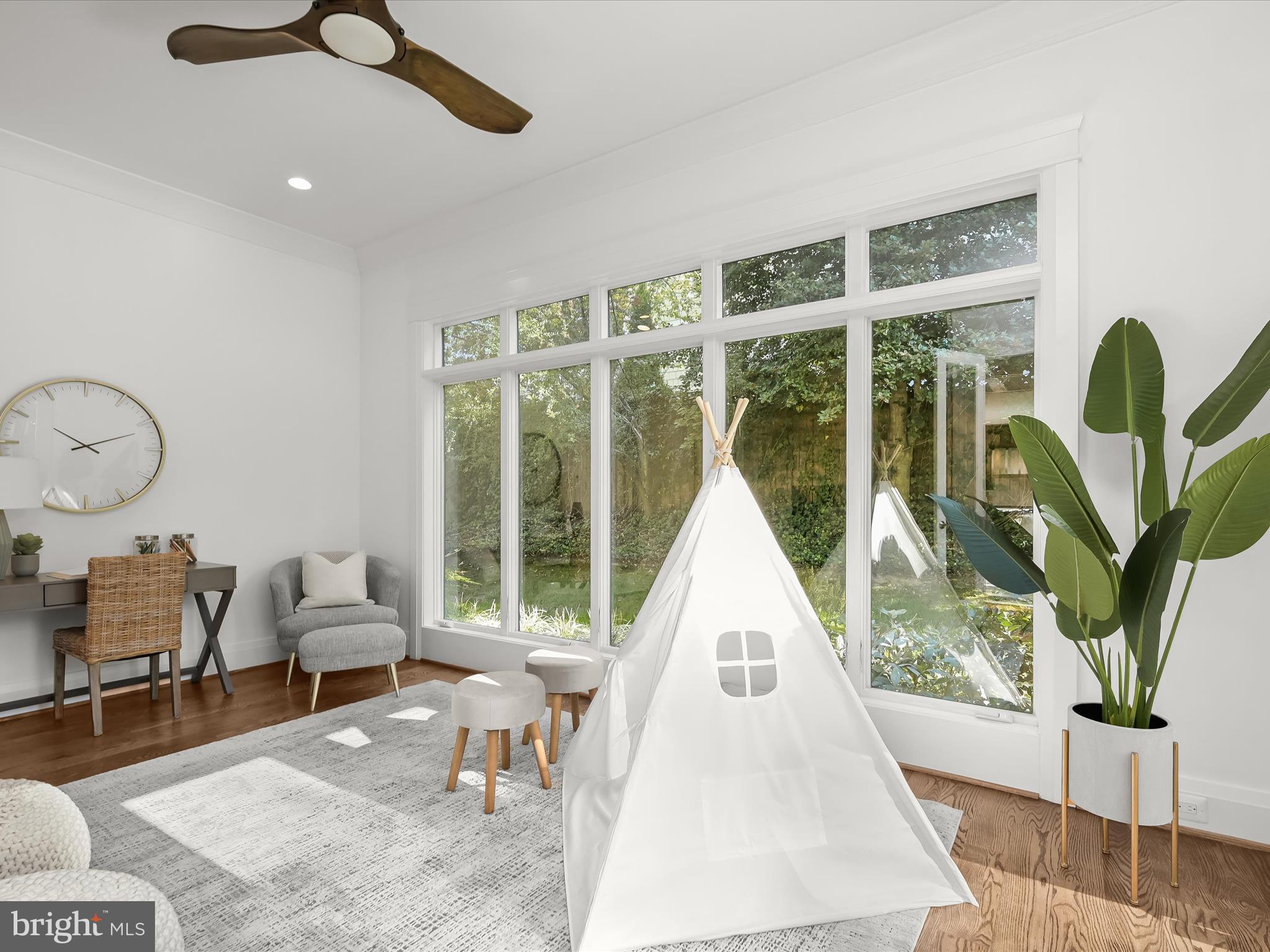 BELLEVUE FOREST - Residential