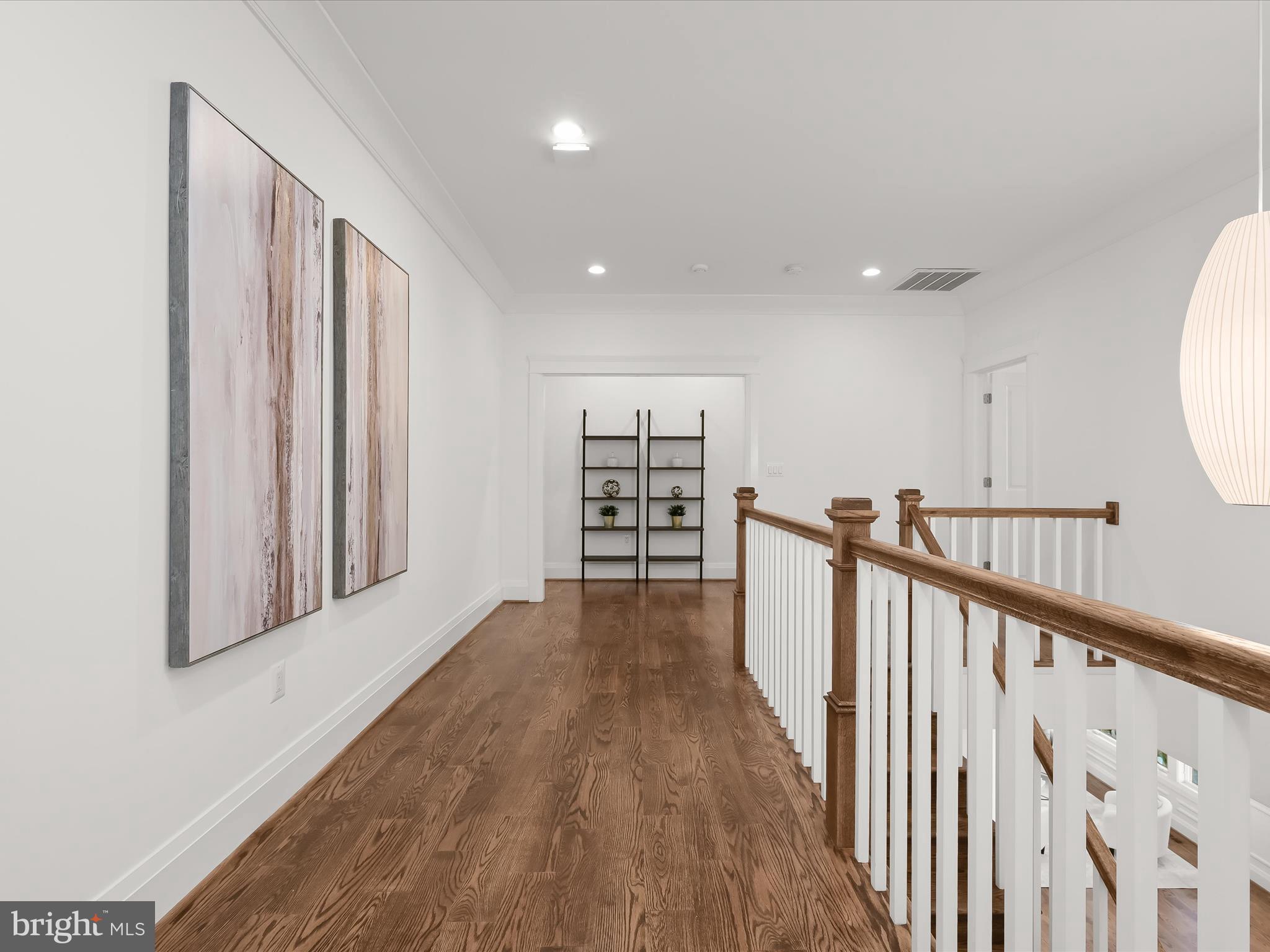 BELLEVUE FOREST - Residential