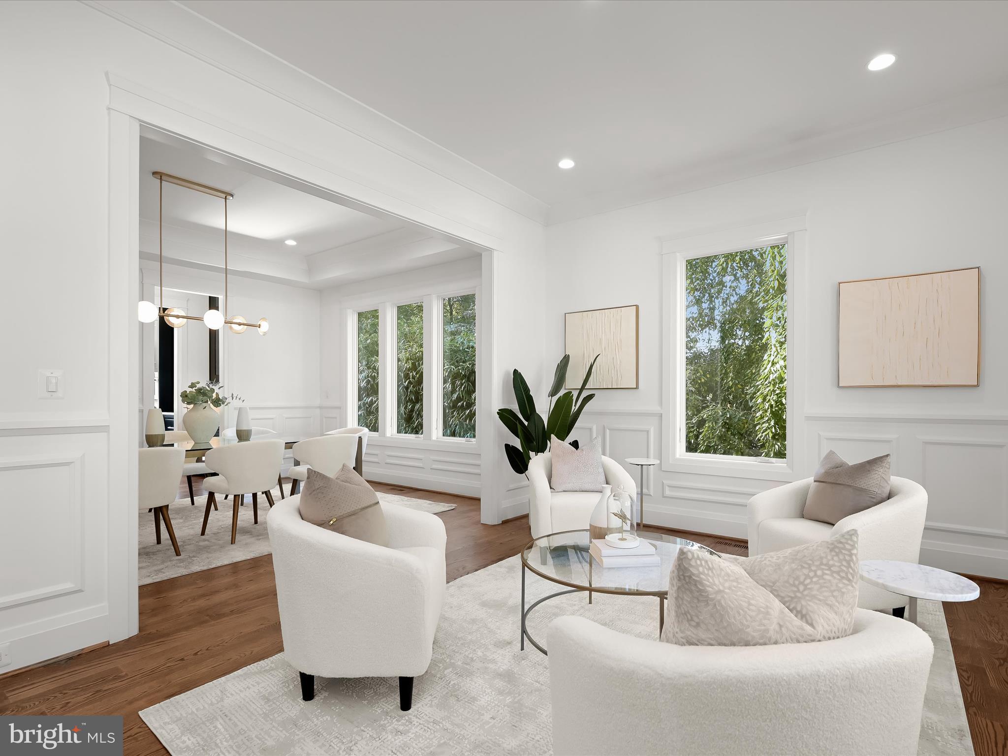 BELLEVUE FOREST - Residential