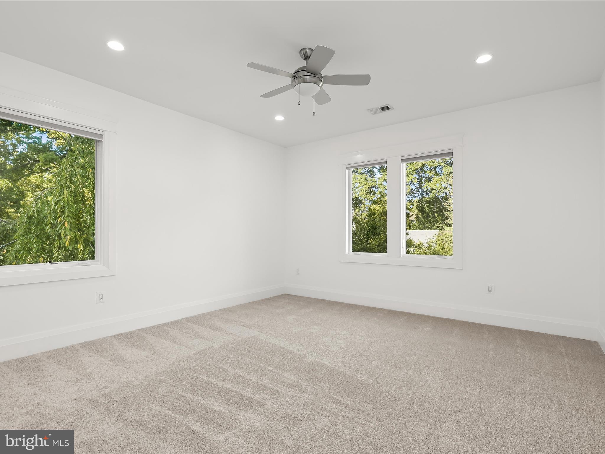 BELLEVUE FOREST - Residential