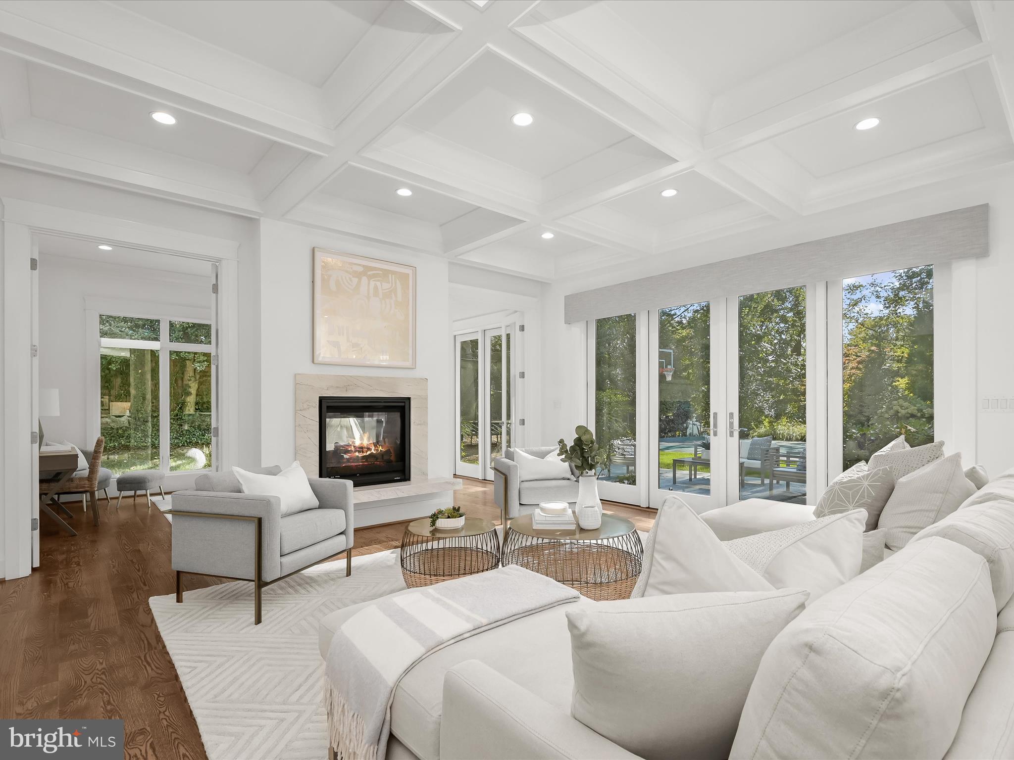 BELLEVUE FOREST - Residential