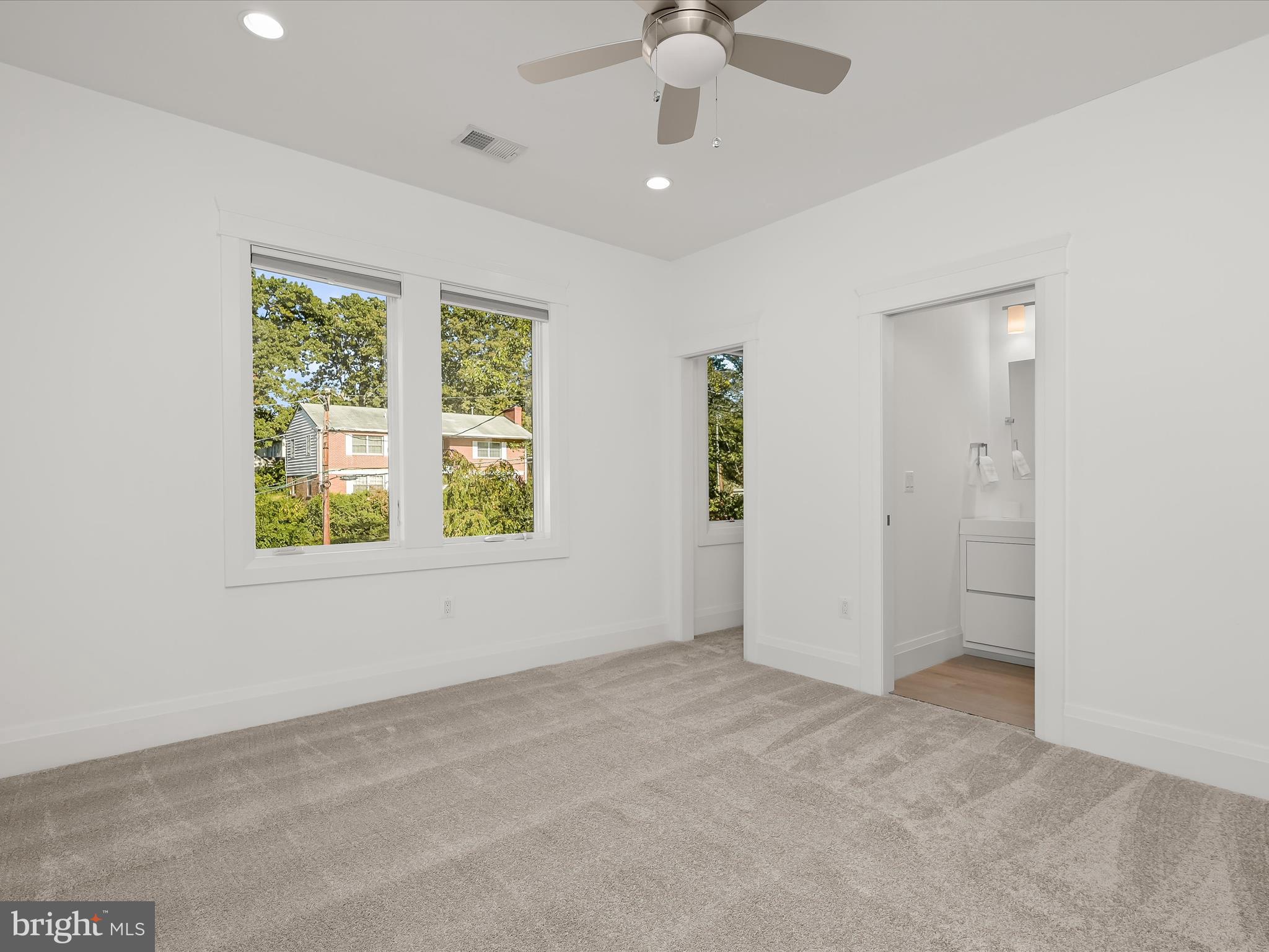 BELLEVUE FOREST - Residential