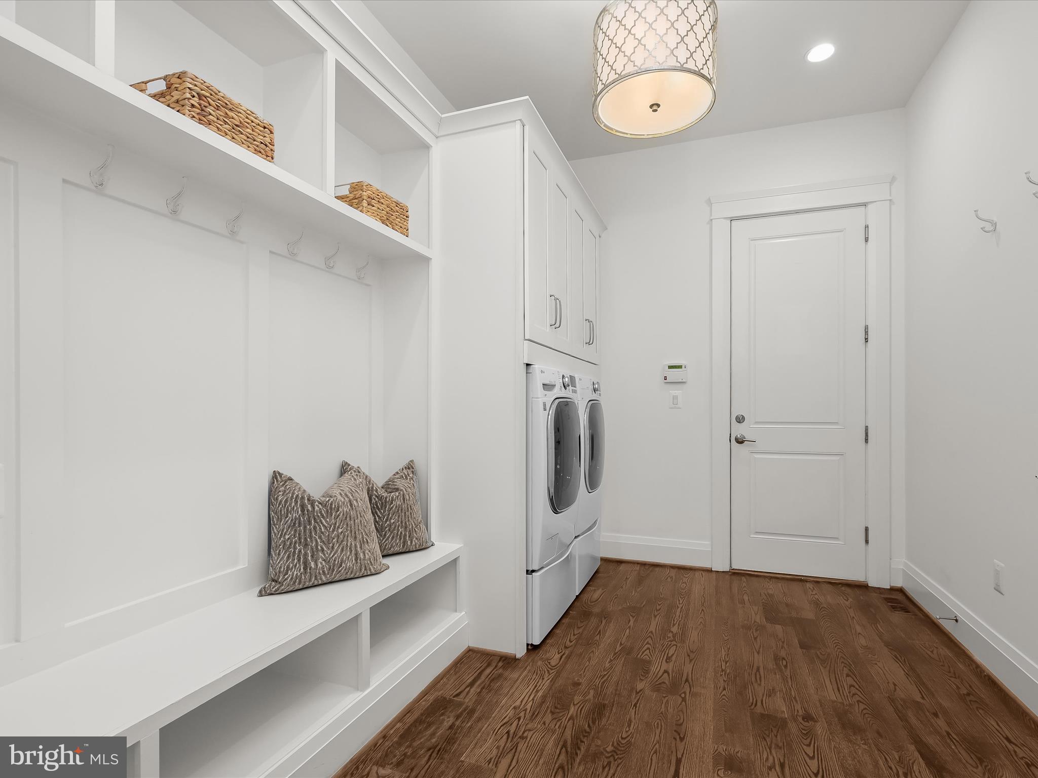 BELLEVUE FOREST - Residential