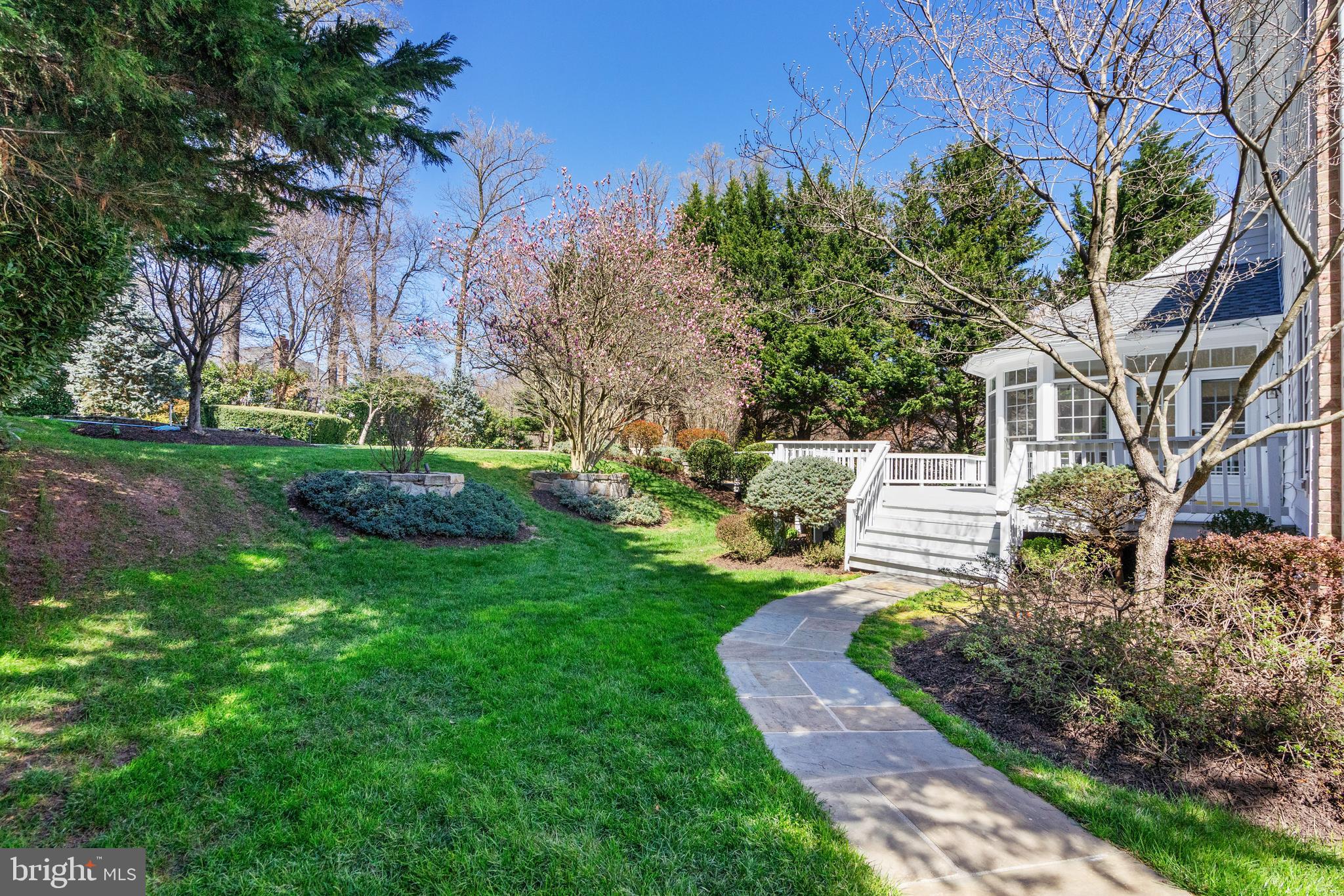 MANORS OF FOX MILL - Residential