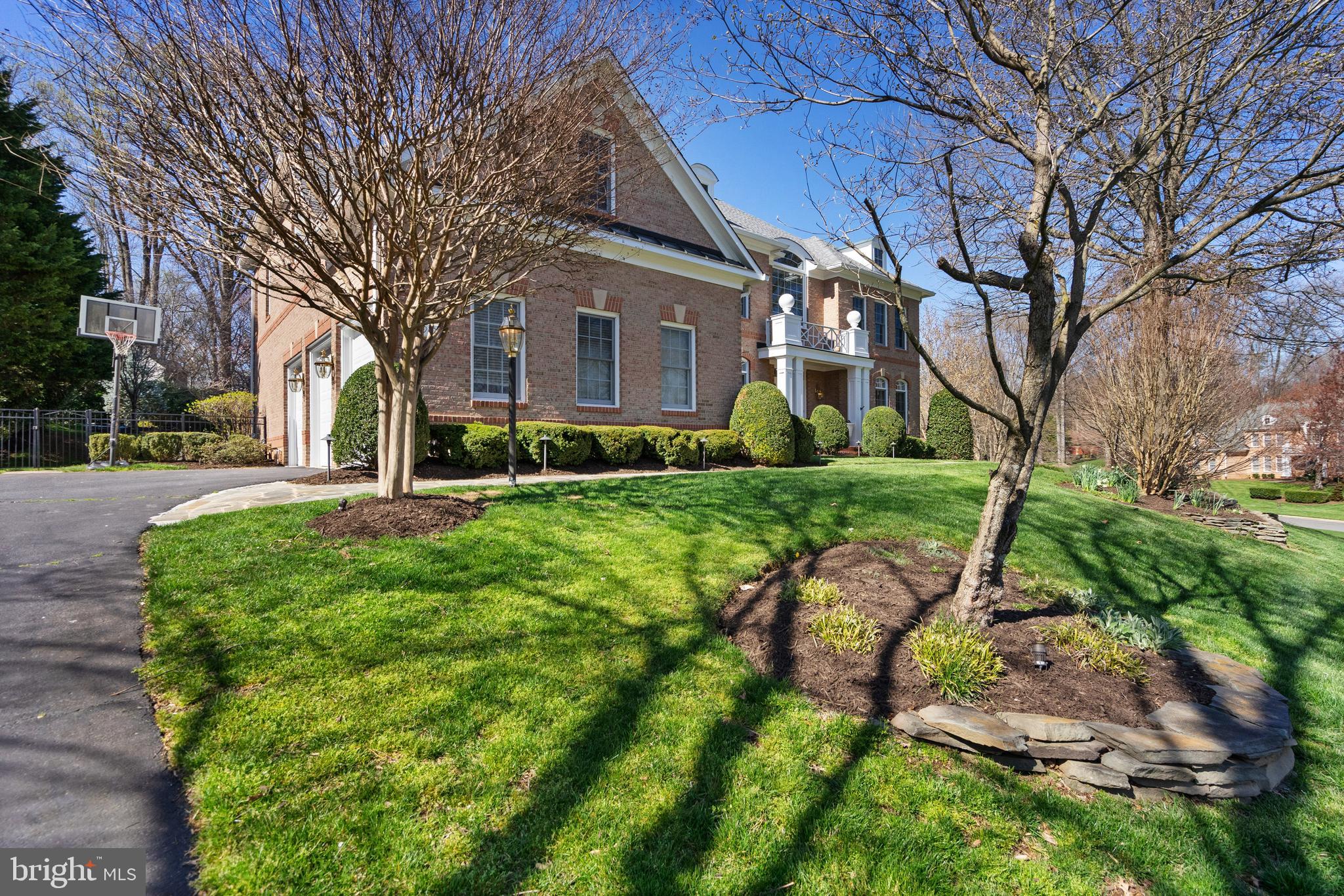 MANORS OF FOX MILL - Residential