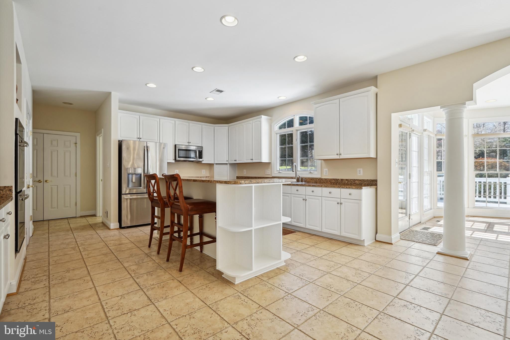 MANORS OF FOX MILL - Residential