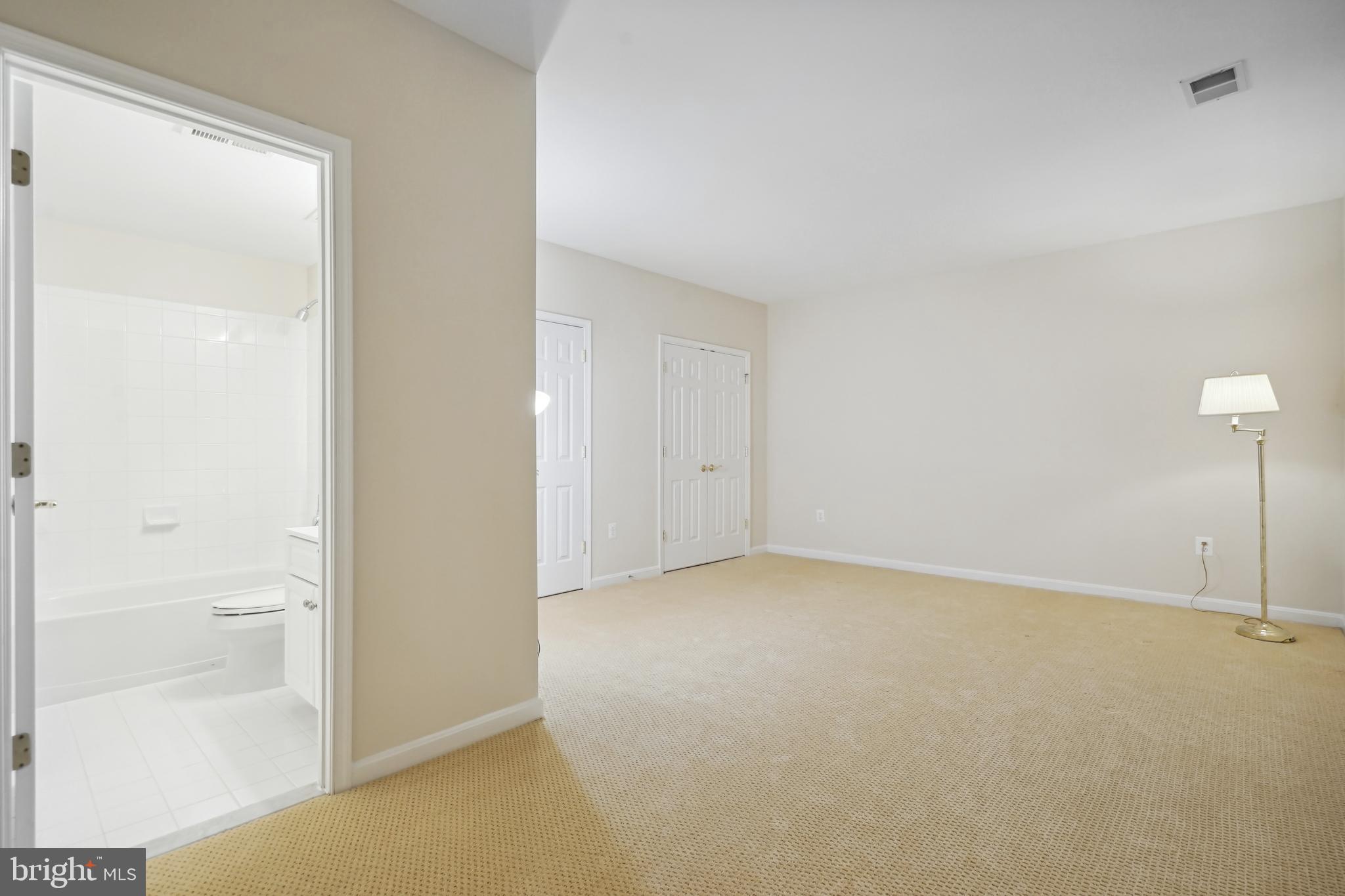 MANORS OF FOX MILL - Residential