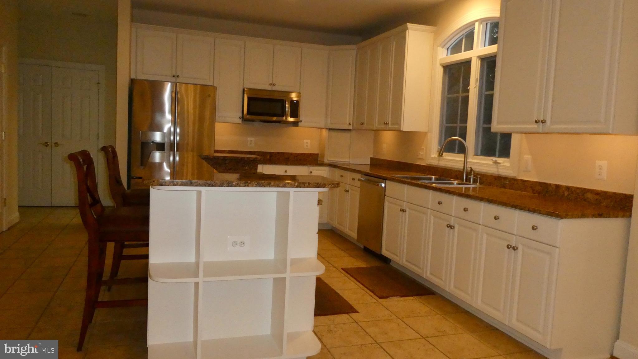 MANORS OF FOX MILL - Residential